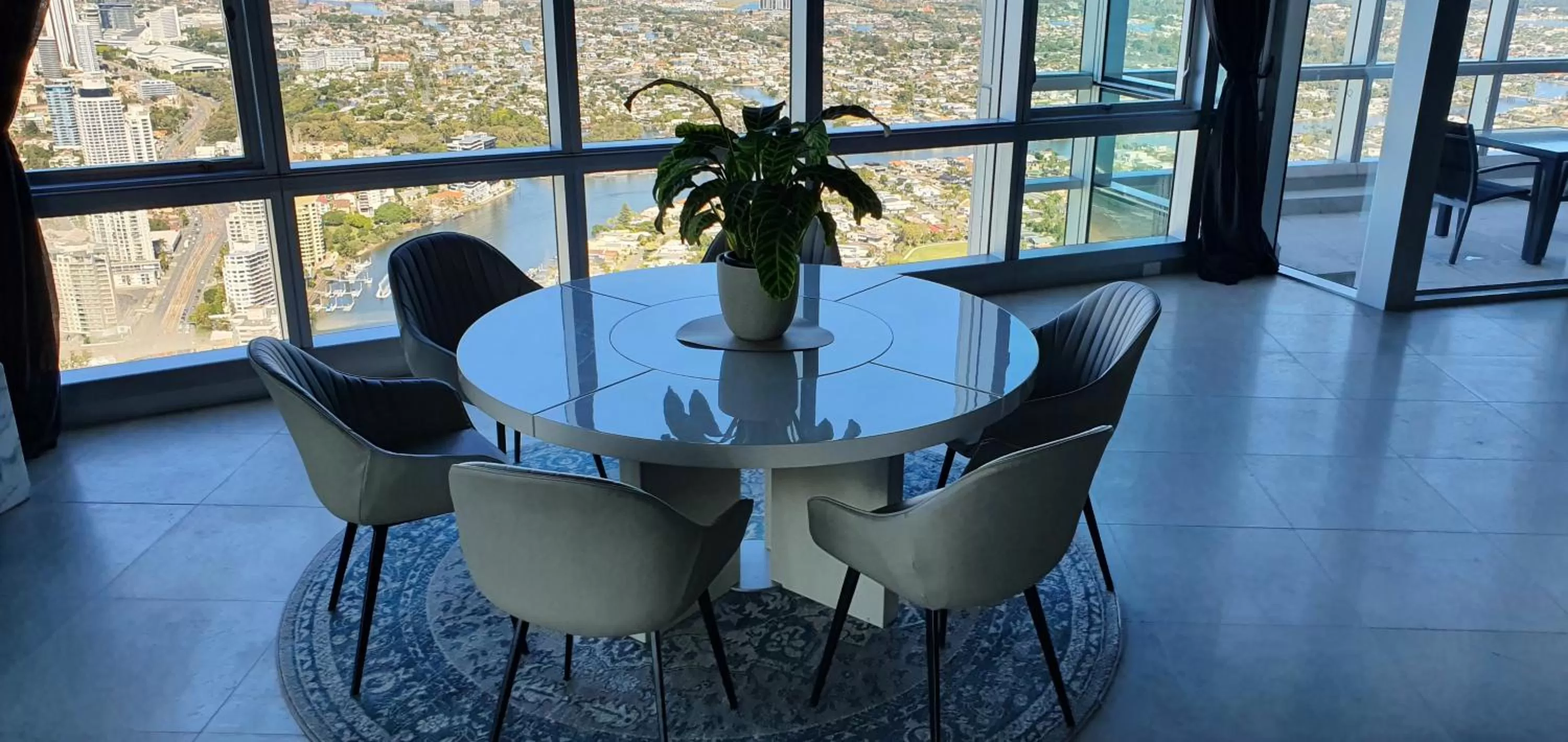 Seating area in Q1 Resort & Spa - Official