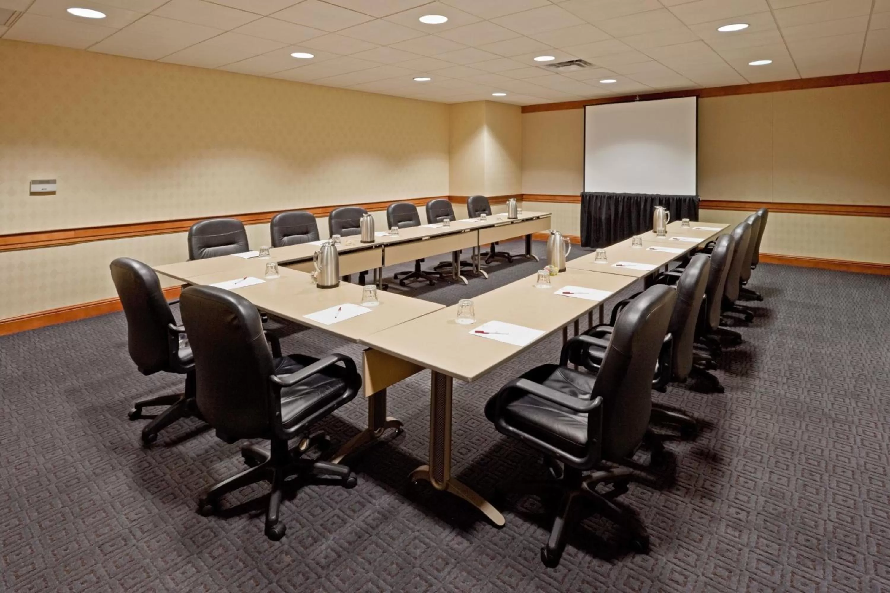 Meeting/conference room in Crowne Plaza Hotel Philadelphia - King of Prussia by IHG