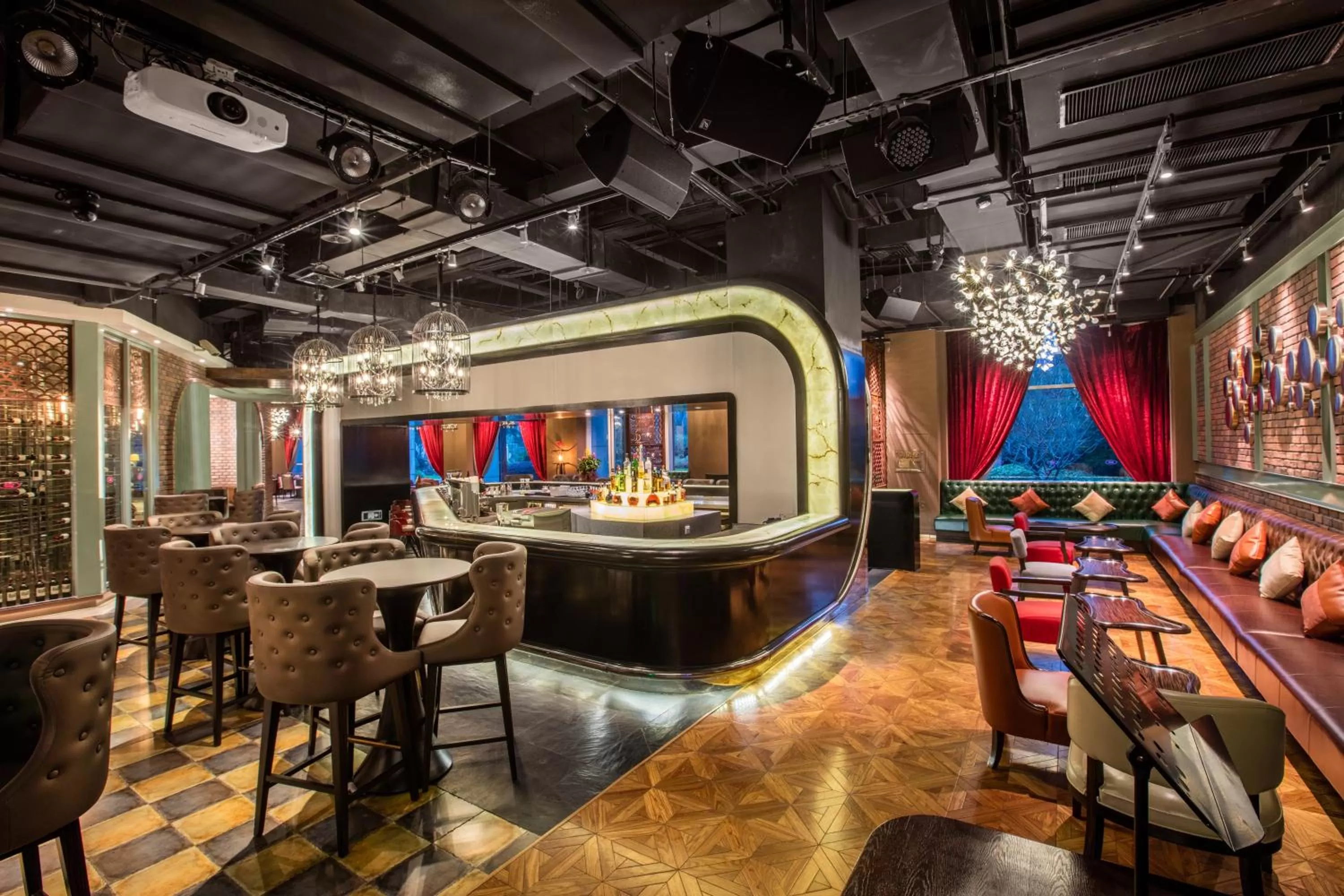 Restaurant/places to eat in Crowne Plaza Nanjing Jiangning by IHG