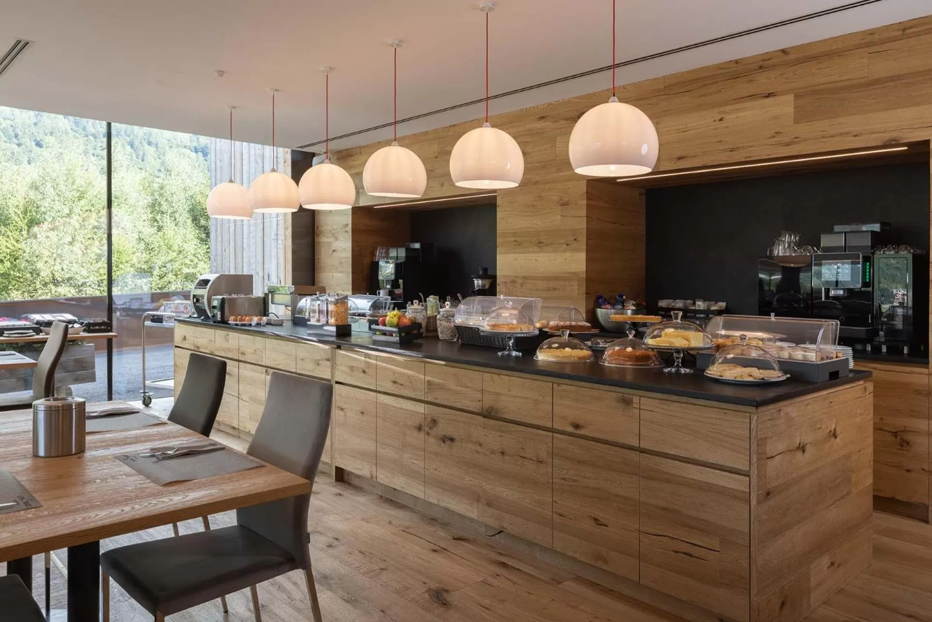 Restaurant/places to eat in Residence Adamello Resort