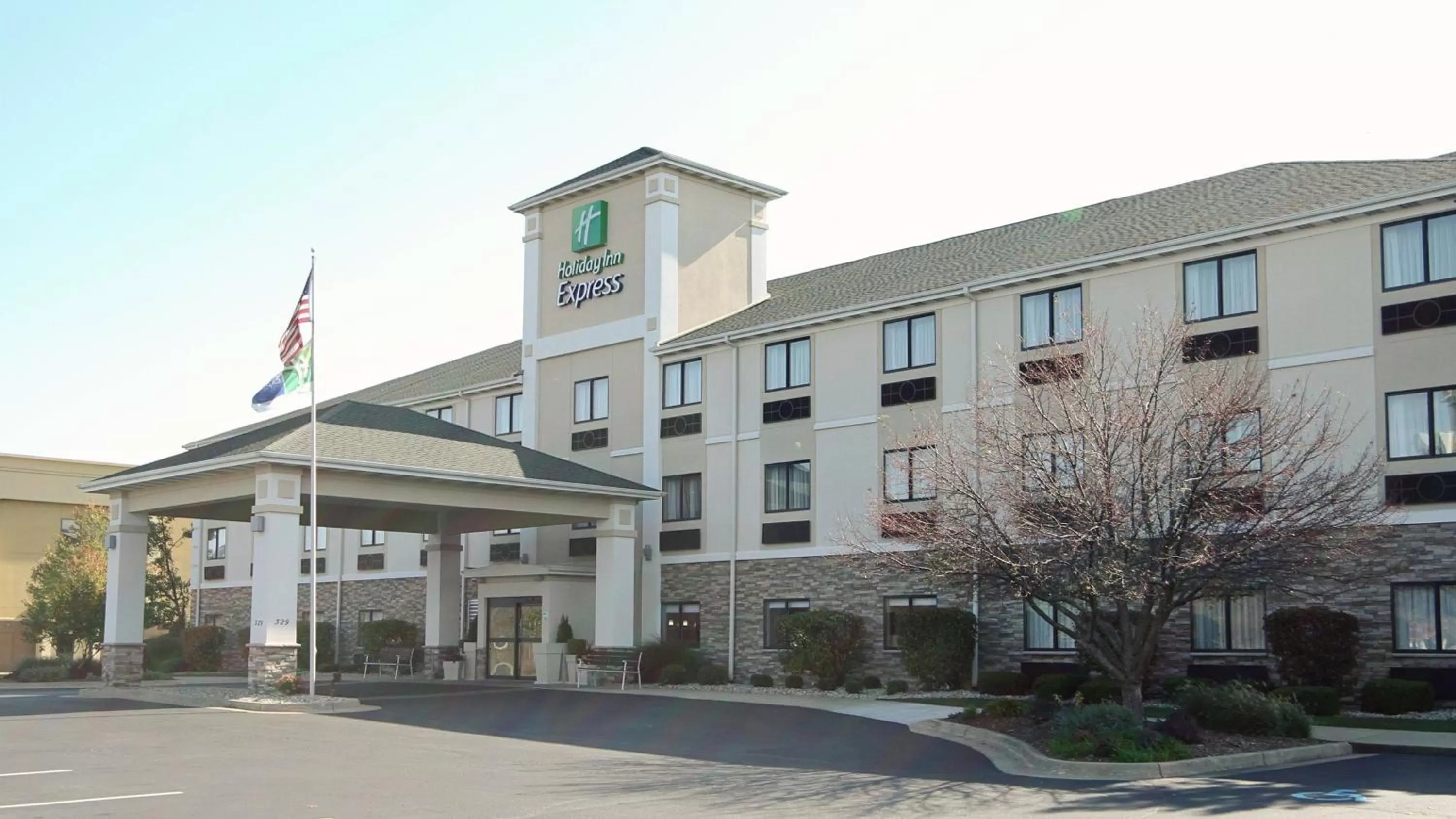 Property building in Holiday Inn Express Marshall by IHG