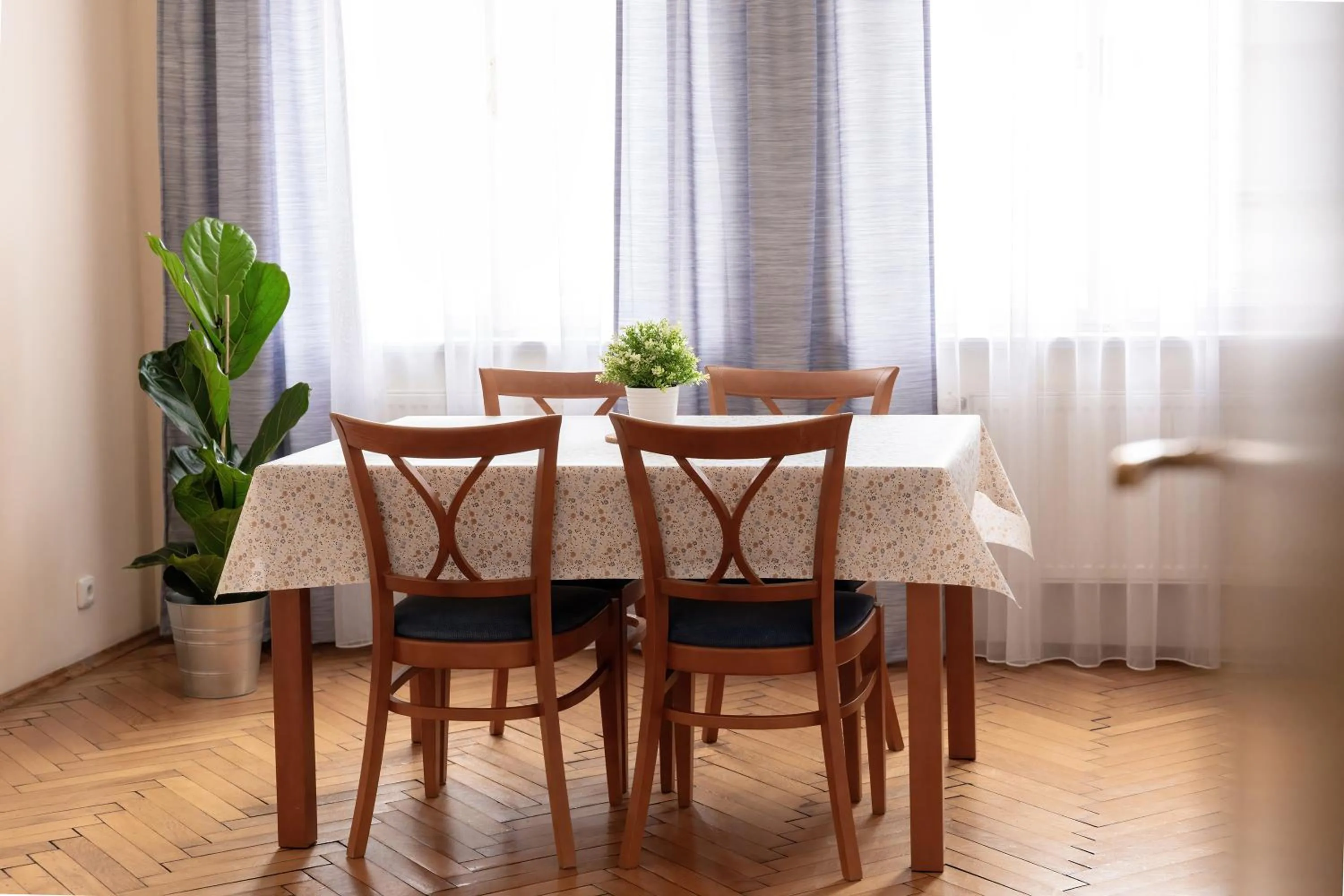 Dining area in Sibelius Apartments