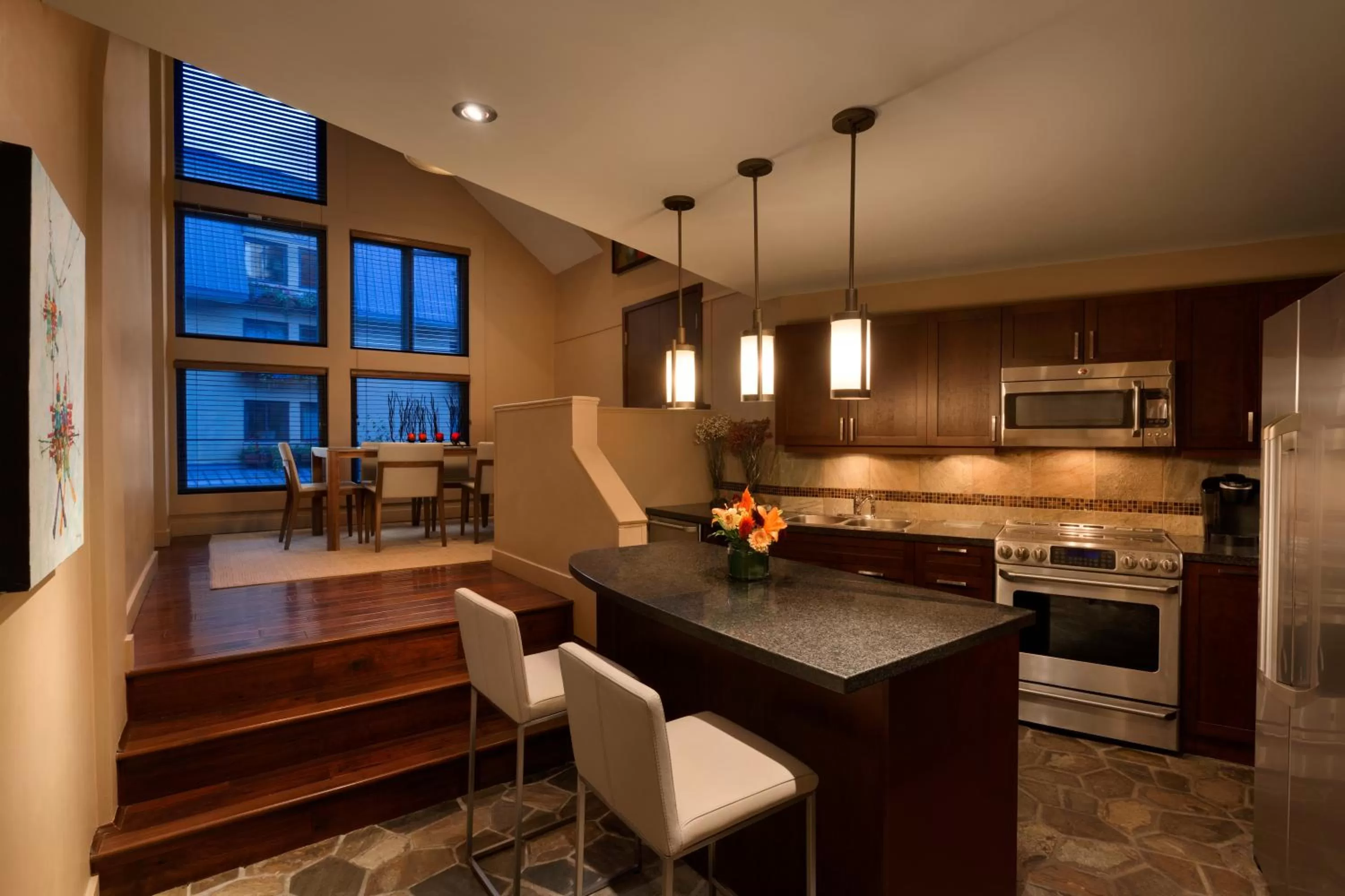 Kitchen or kitchenette in Executive Inn Whistler