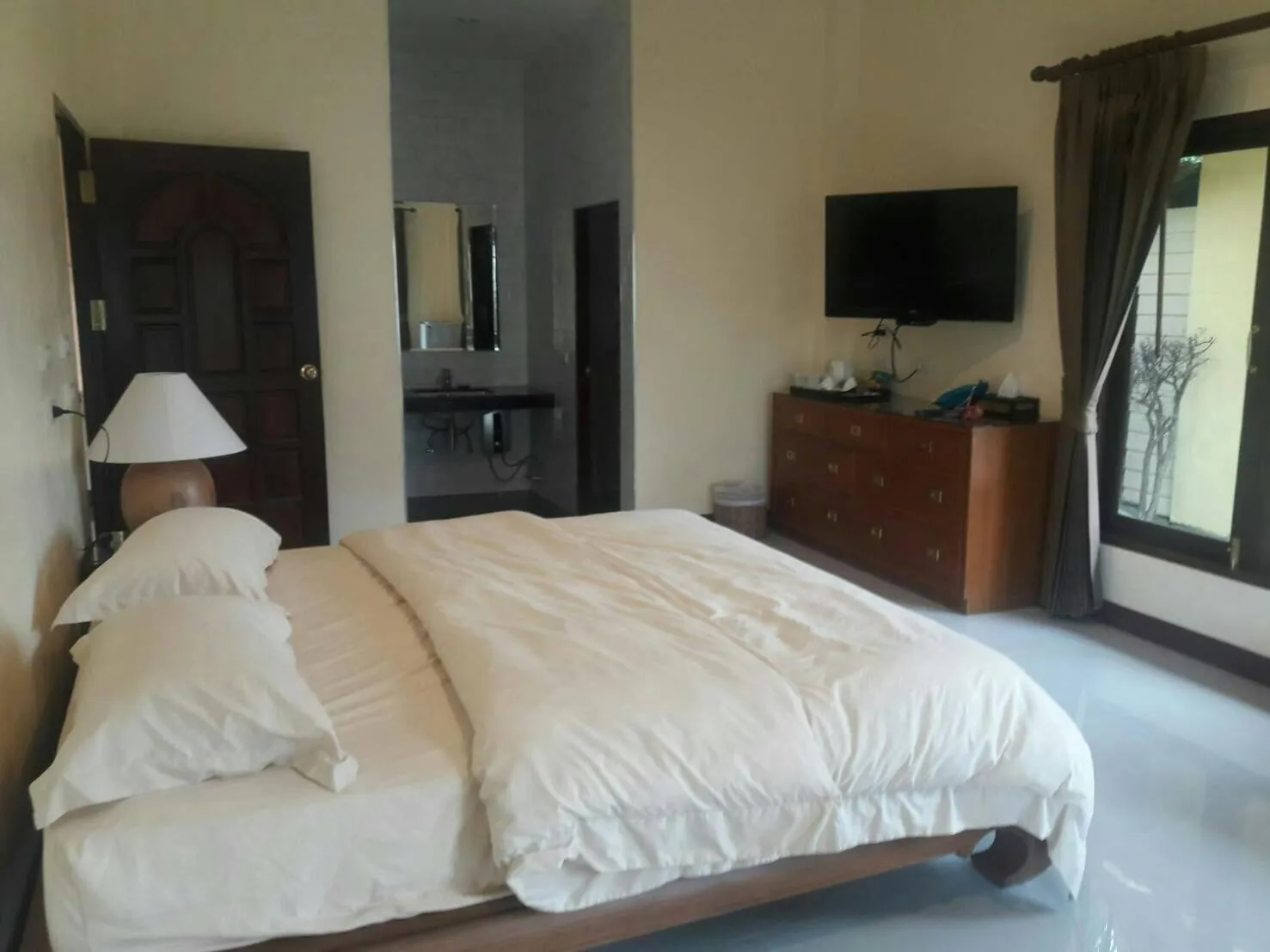 Bed in Thararin Villa