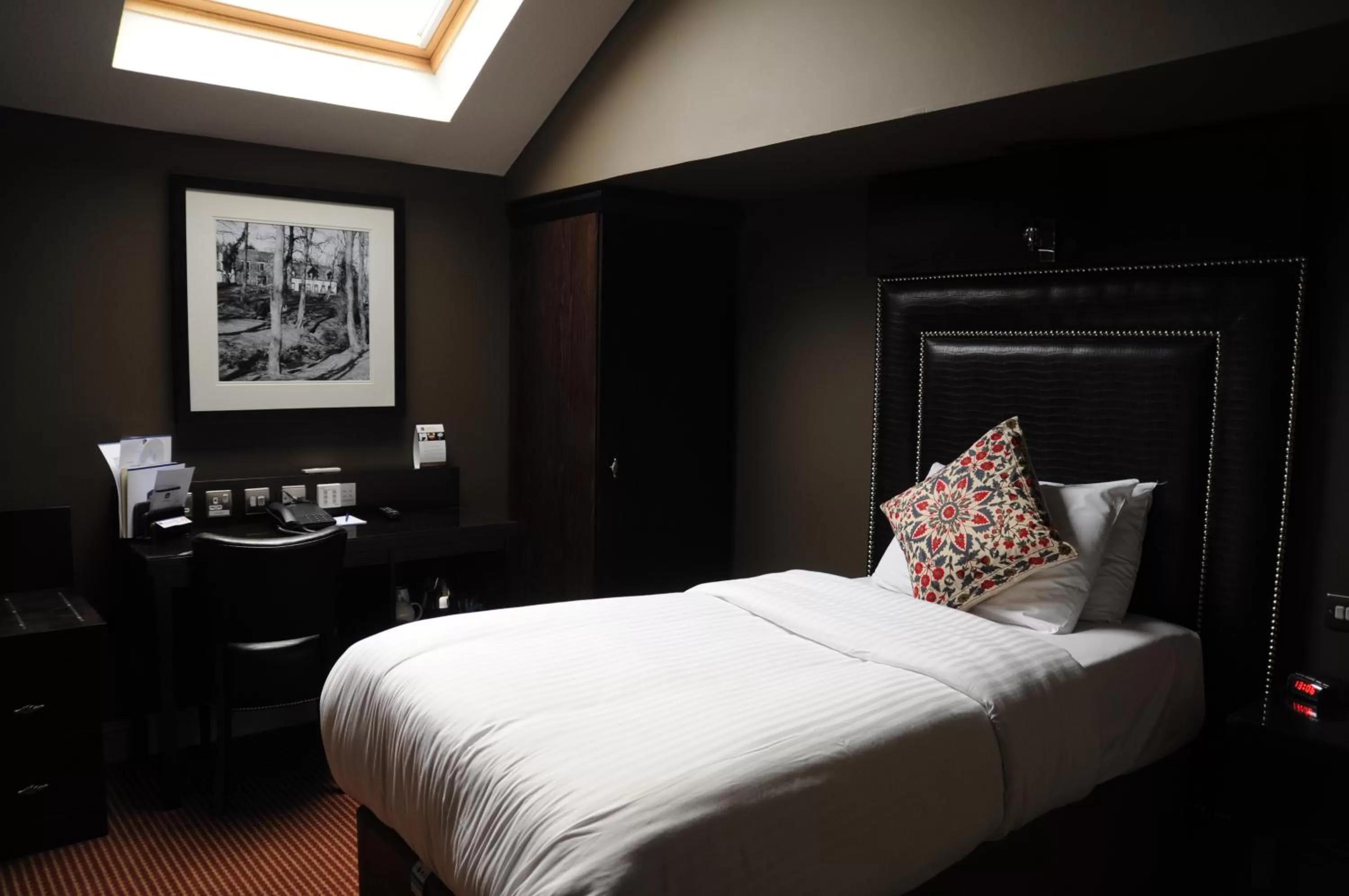 Bed in Eglinton Arms Hotel, BW Premier Collection