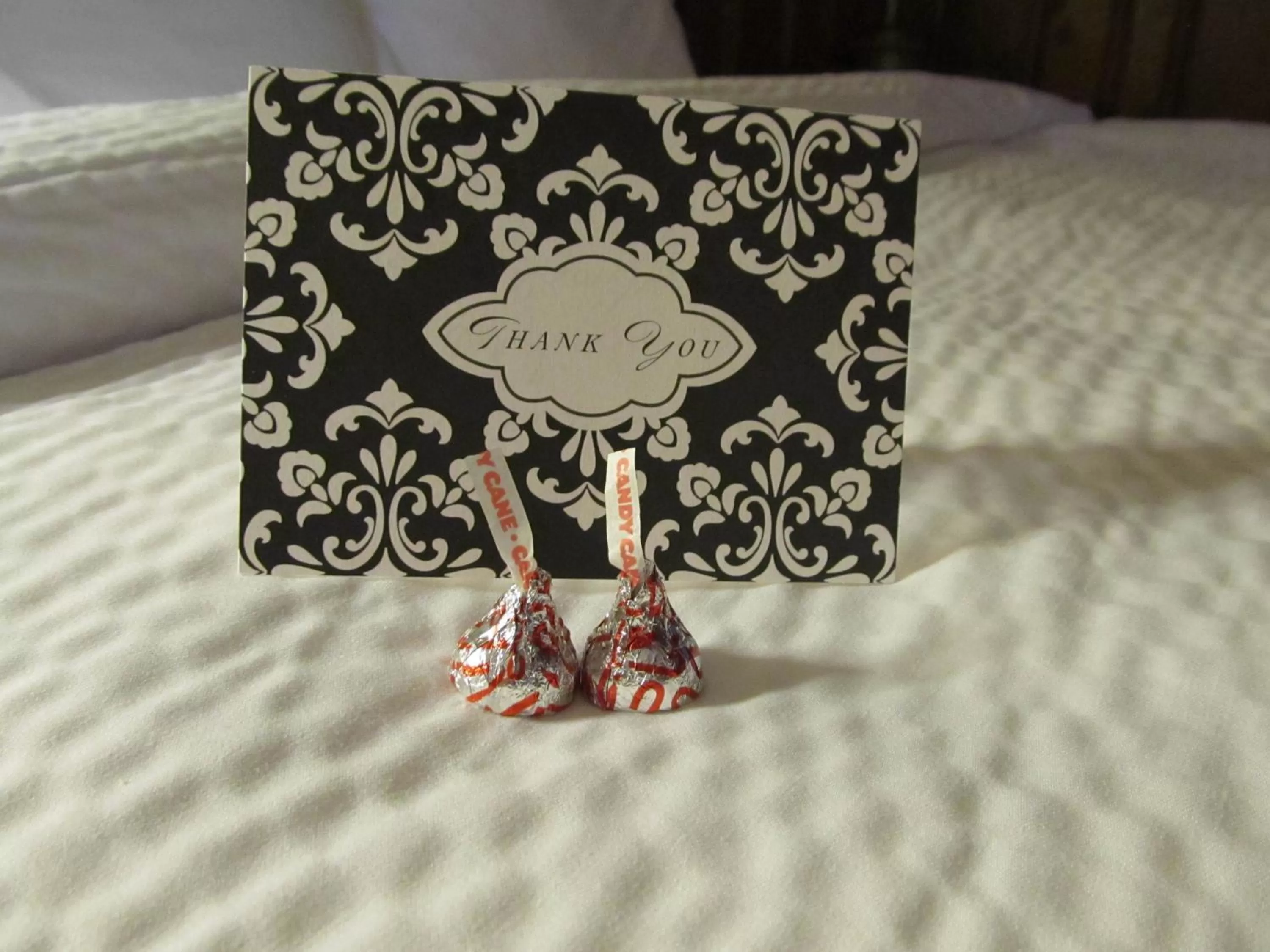 Decorative detail, Bed in Hancock Motel