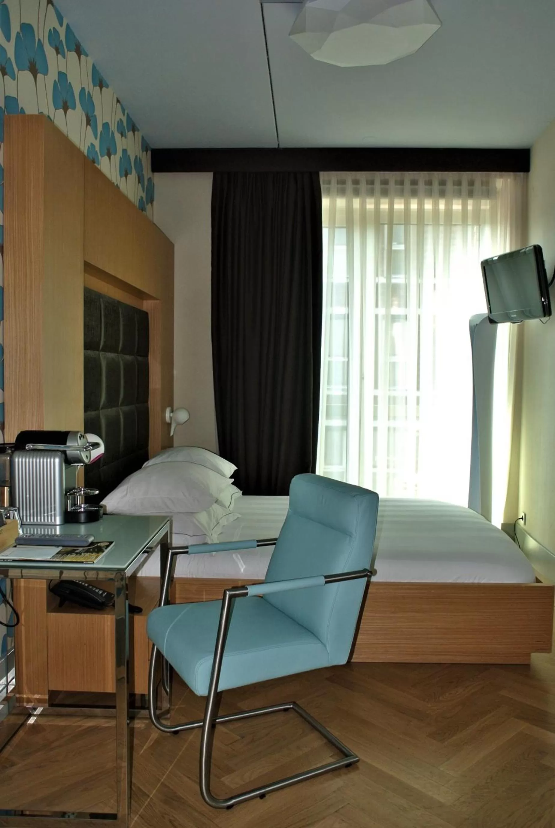 Dining area, Bed in Amadi Park Hotel