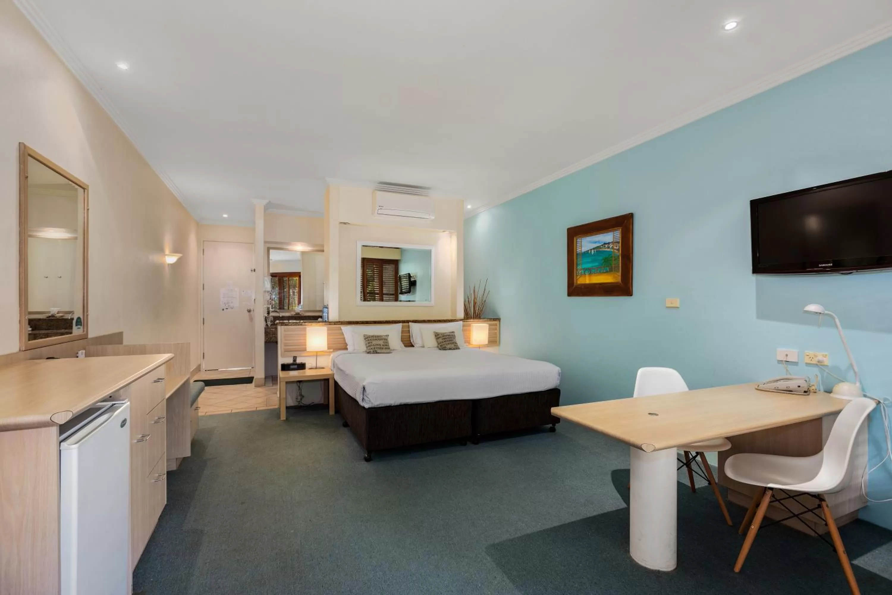 Photo of the whole room, Bed in Ballina Beach Resort