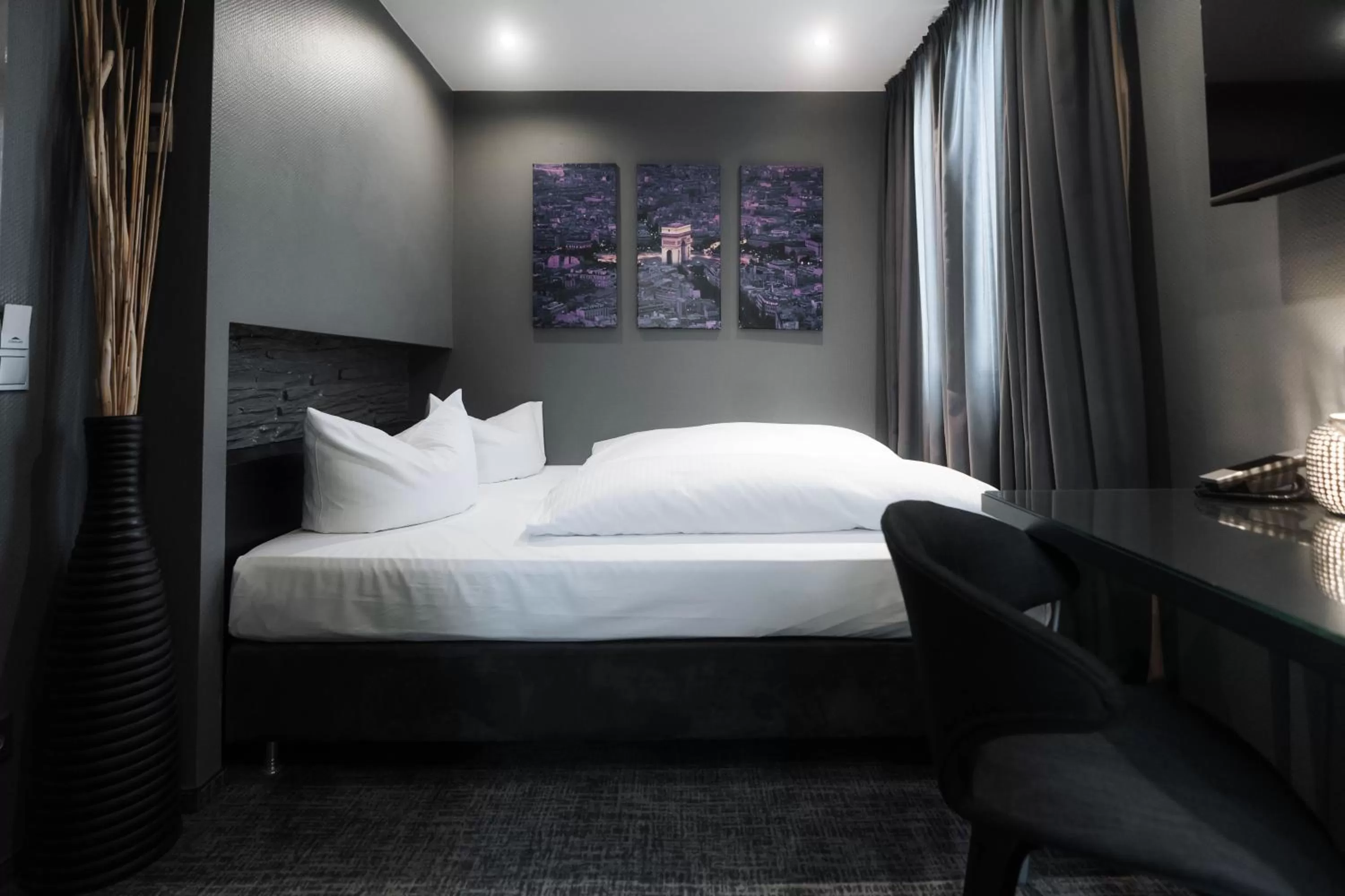 Bed in Hotel am Augustinerplatz