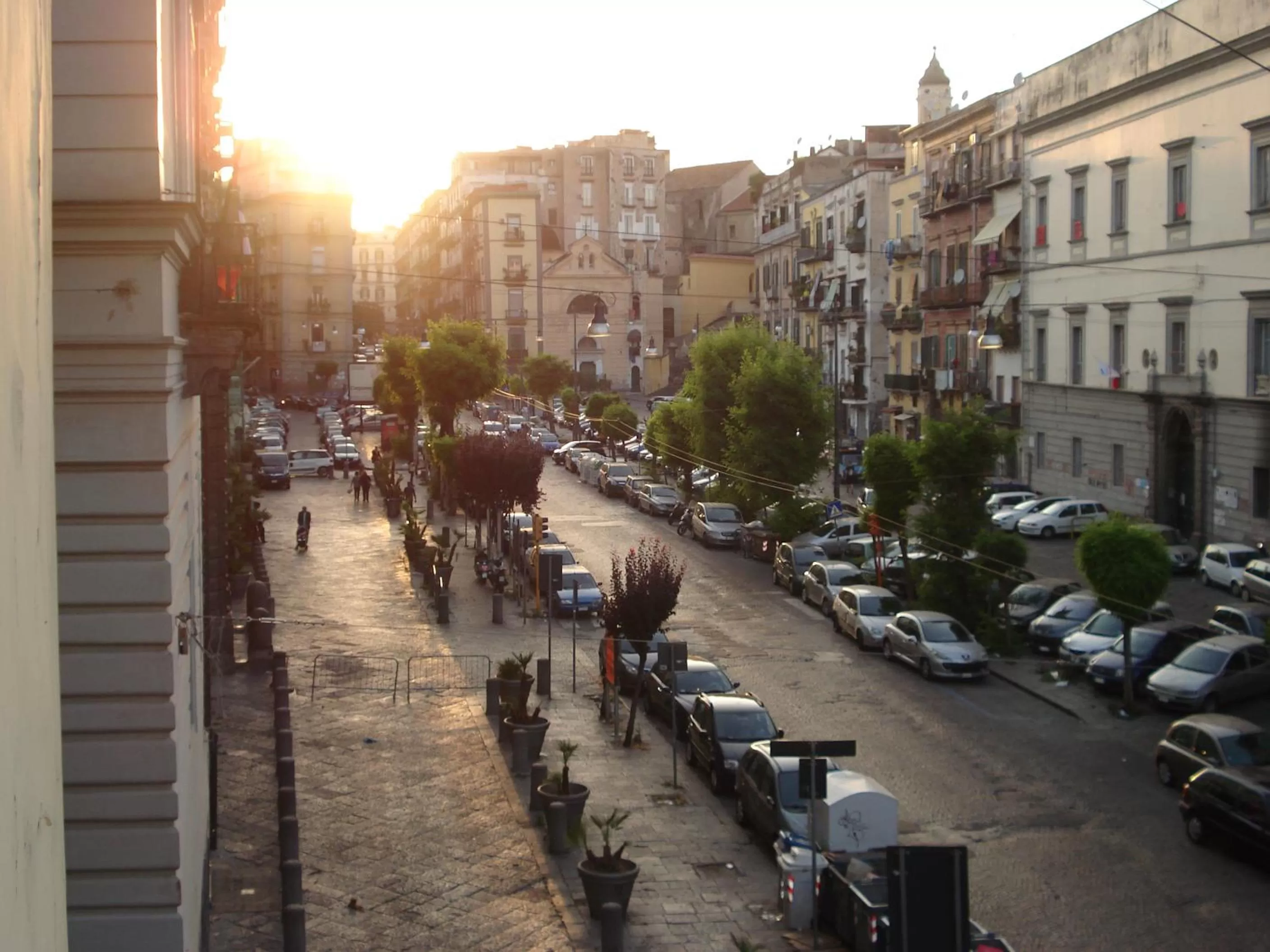 Restaurant/places to eat in B&B Caracciolo 109