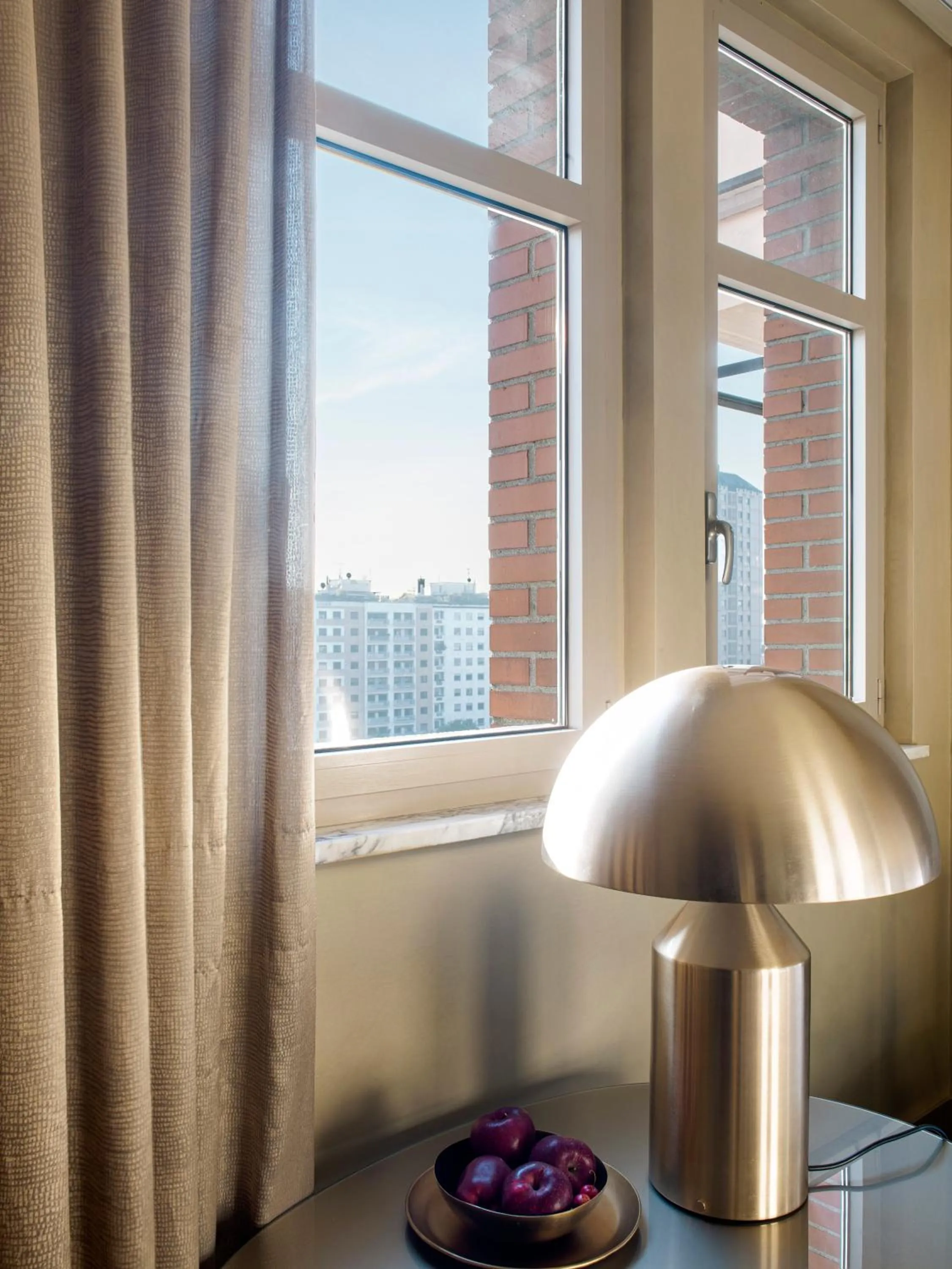 Bed in ME Milan Il Duca