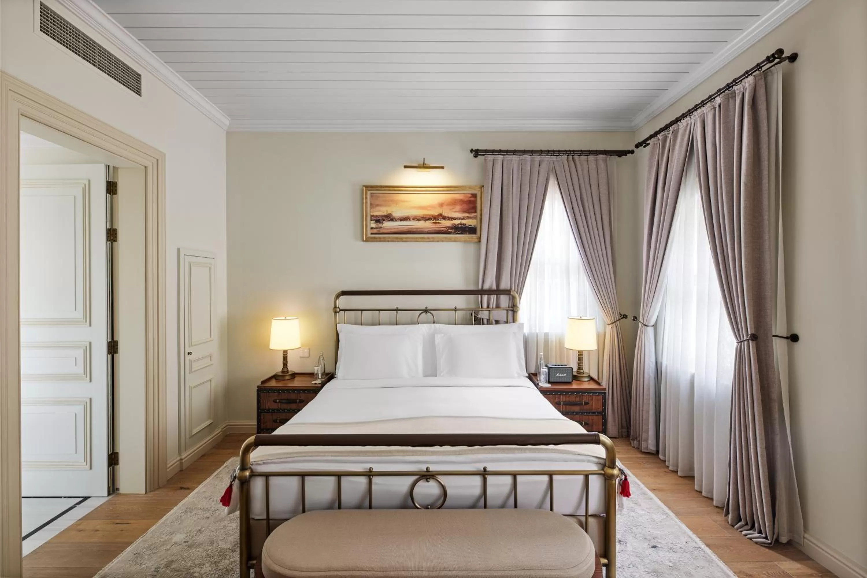 Bedroom, Bed in Six Senses Kocatas Mansions