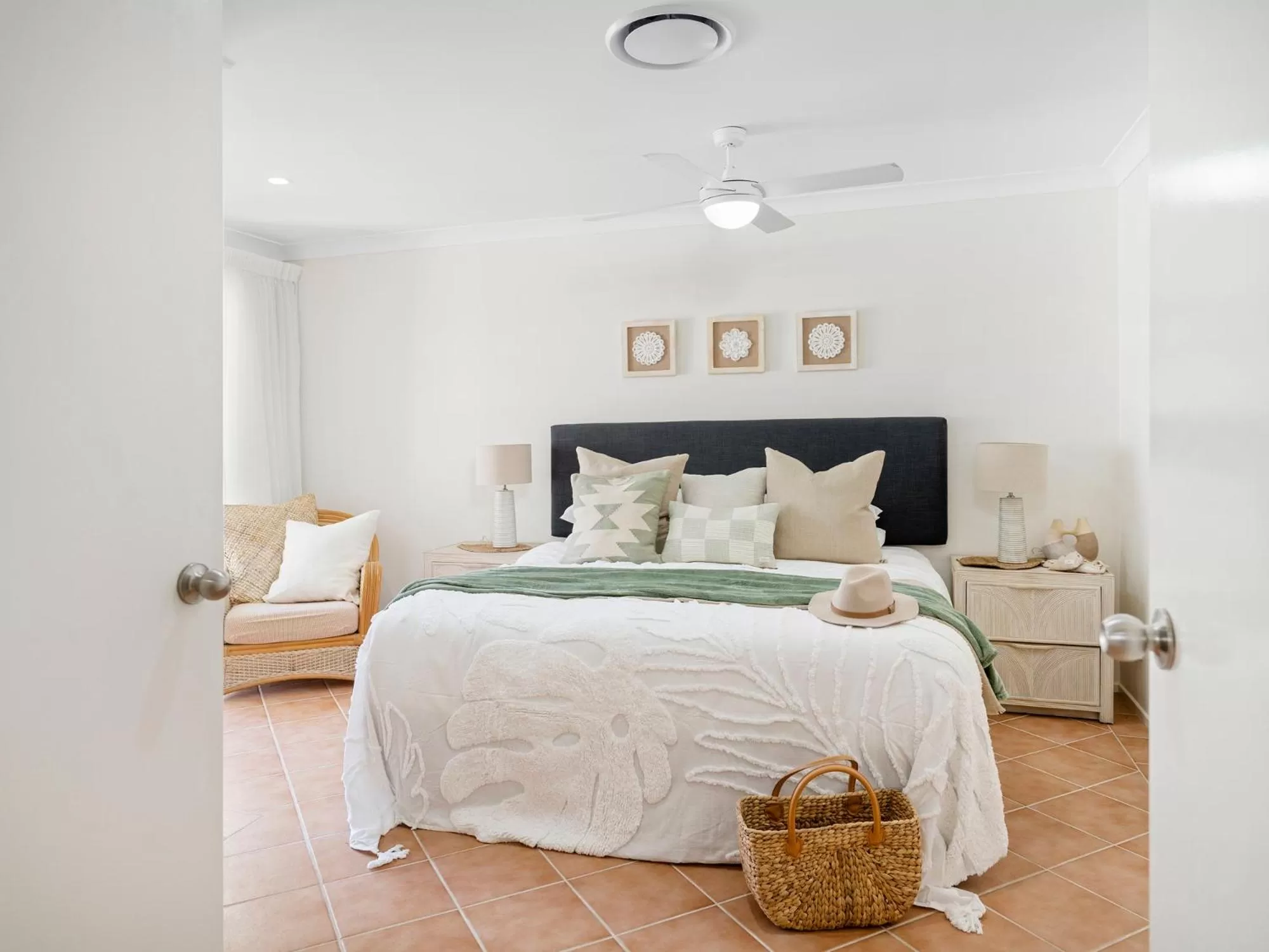 Bed in Sunrise Cove Holiday Apartments by Kingscliff Accommodation