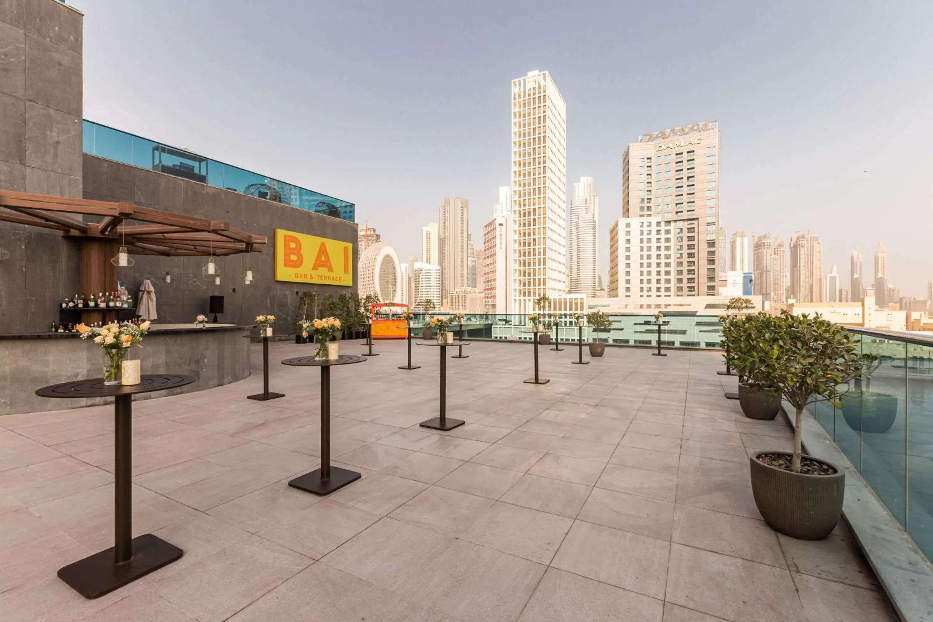 Lounge or bar in Radisson Blu Hotel, Dubai Canal View