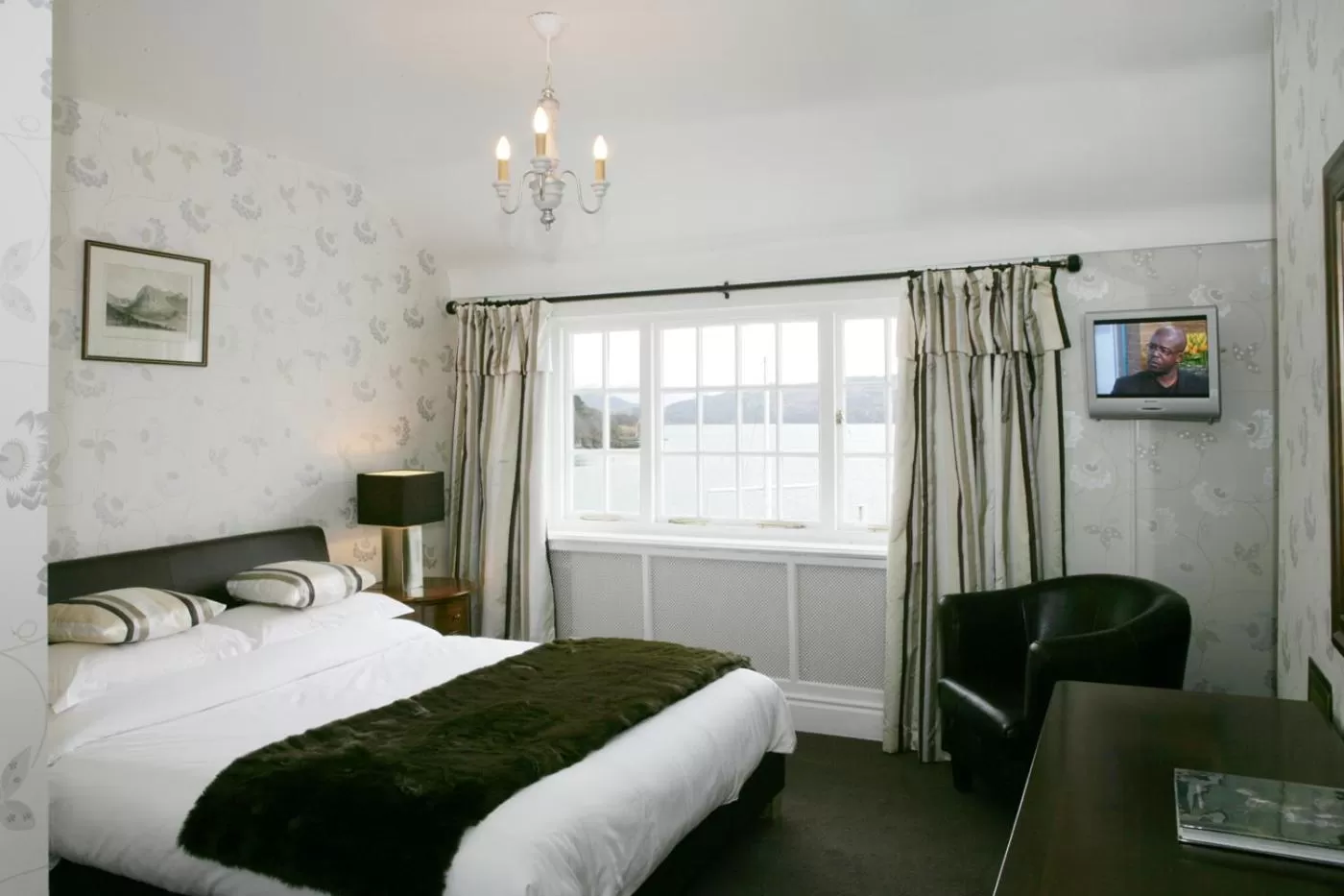 View (from property/room), Bed in Portmeirion Village & Castell Deudraeth