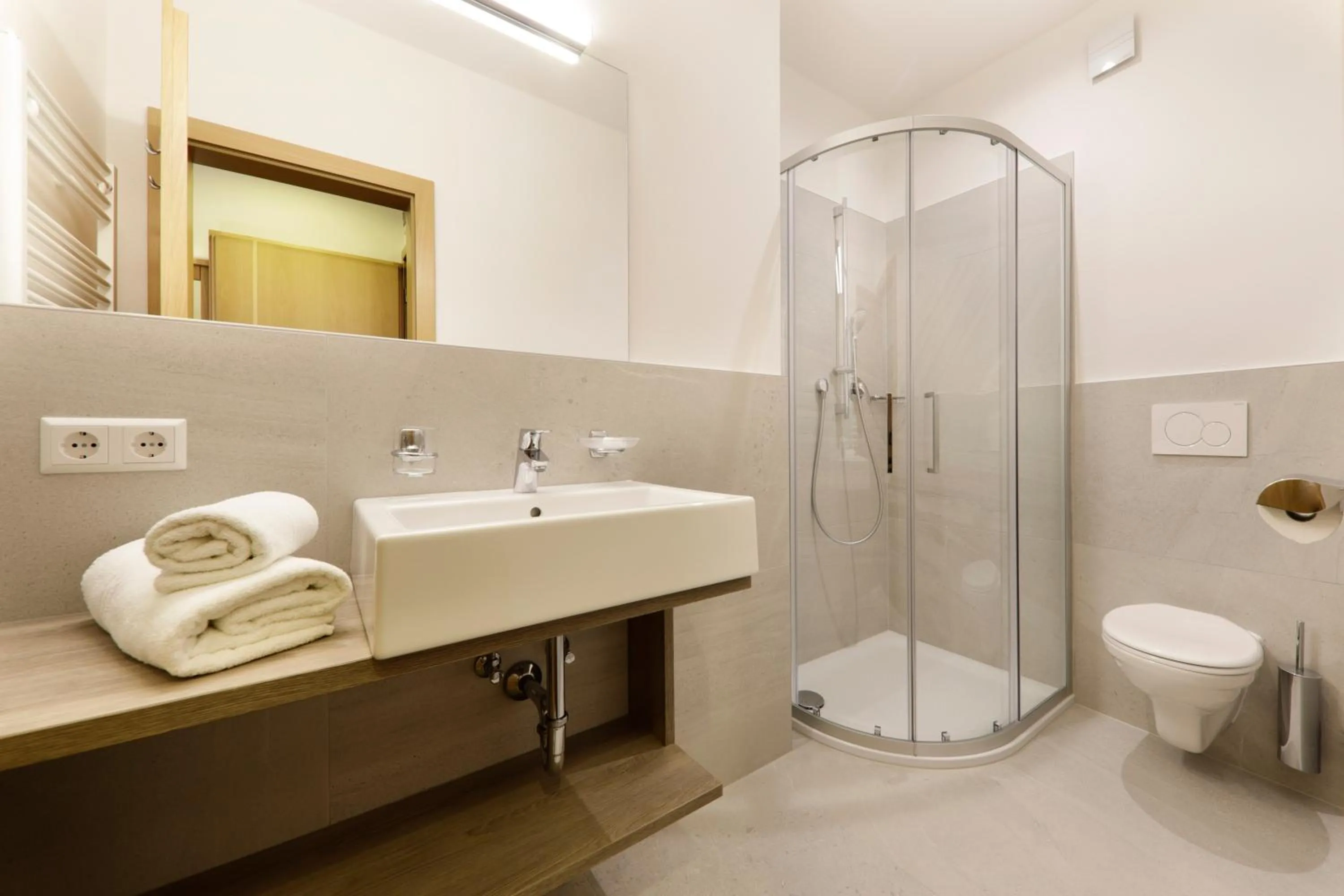 Bathroom in Das Mitterplarser Hotel