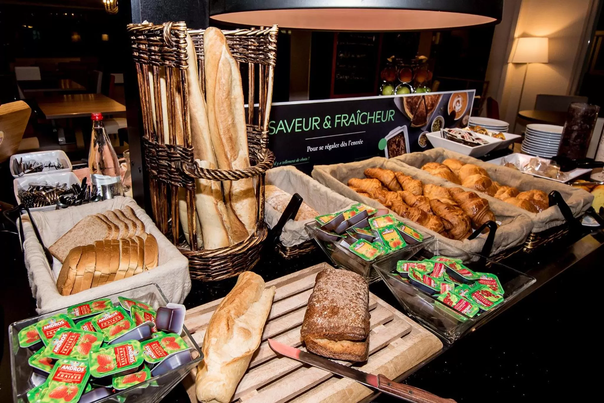 Food and drinks in Campanile Reims Sud Bezannes