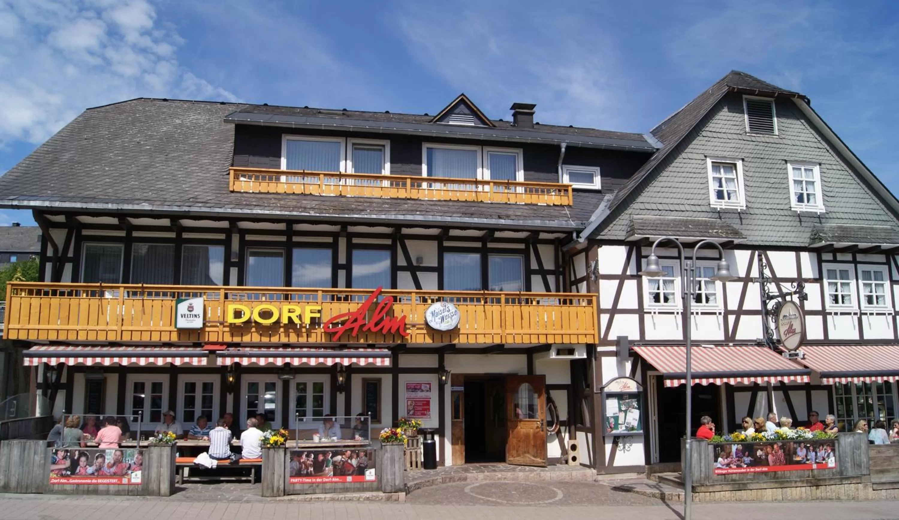 Facade/entrance in Gästehaus Dorf-Alm