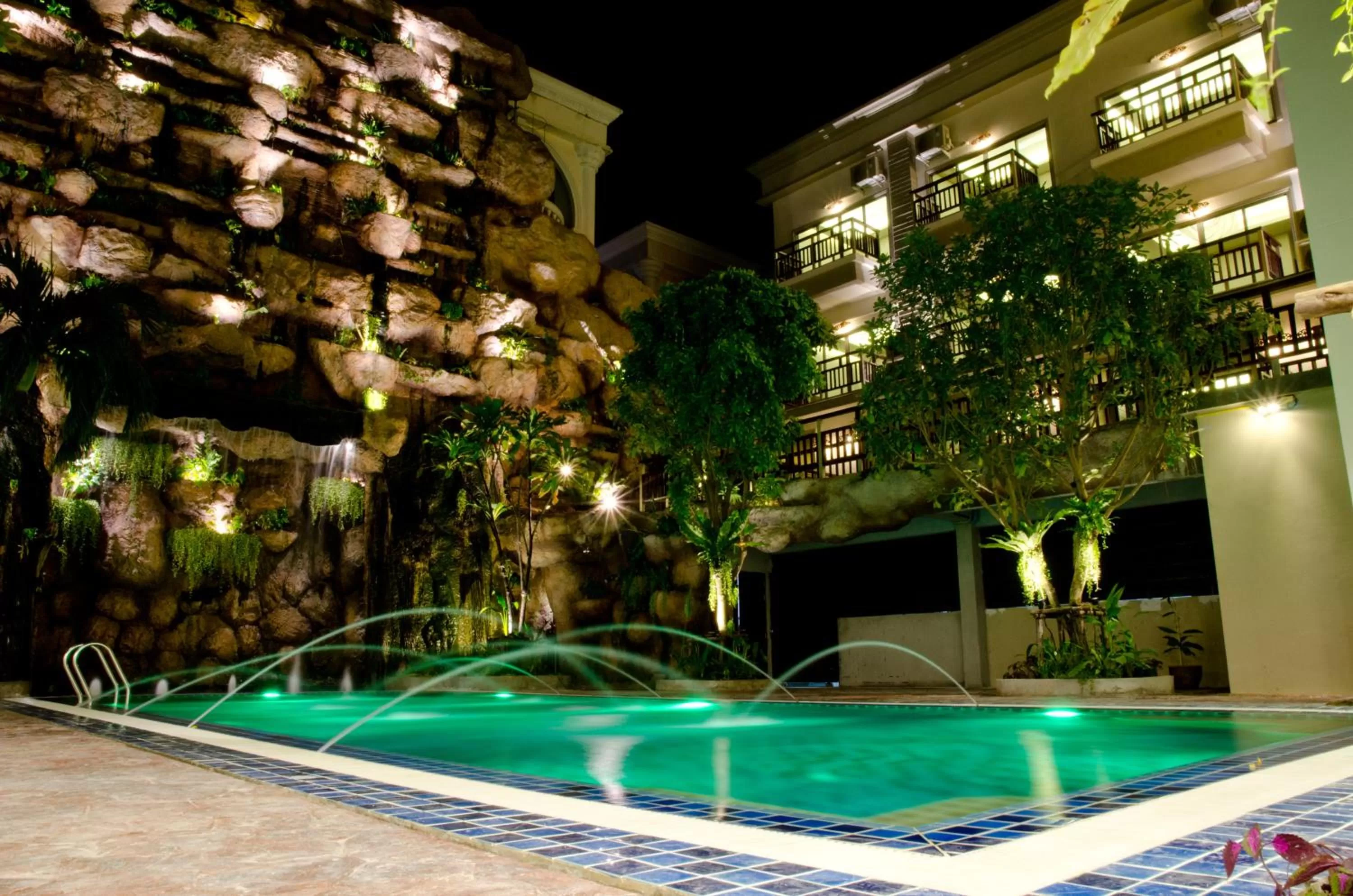 Swimming pool in The Agate Pattaya Boutique Resort