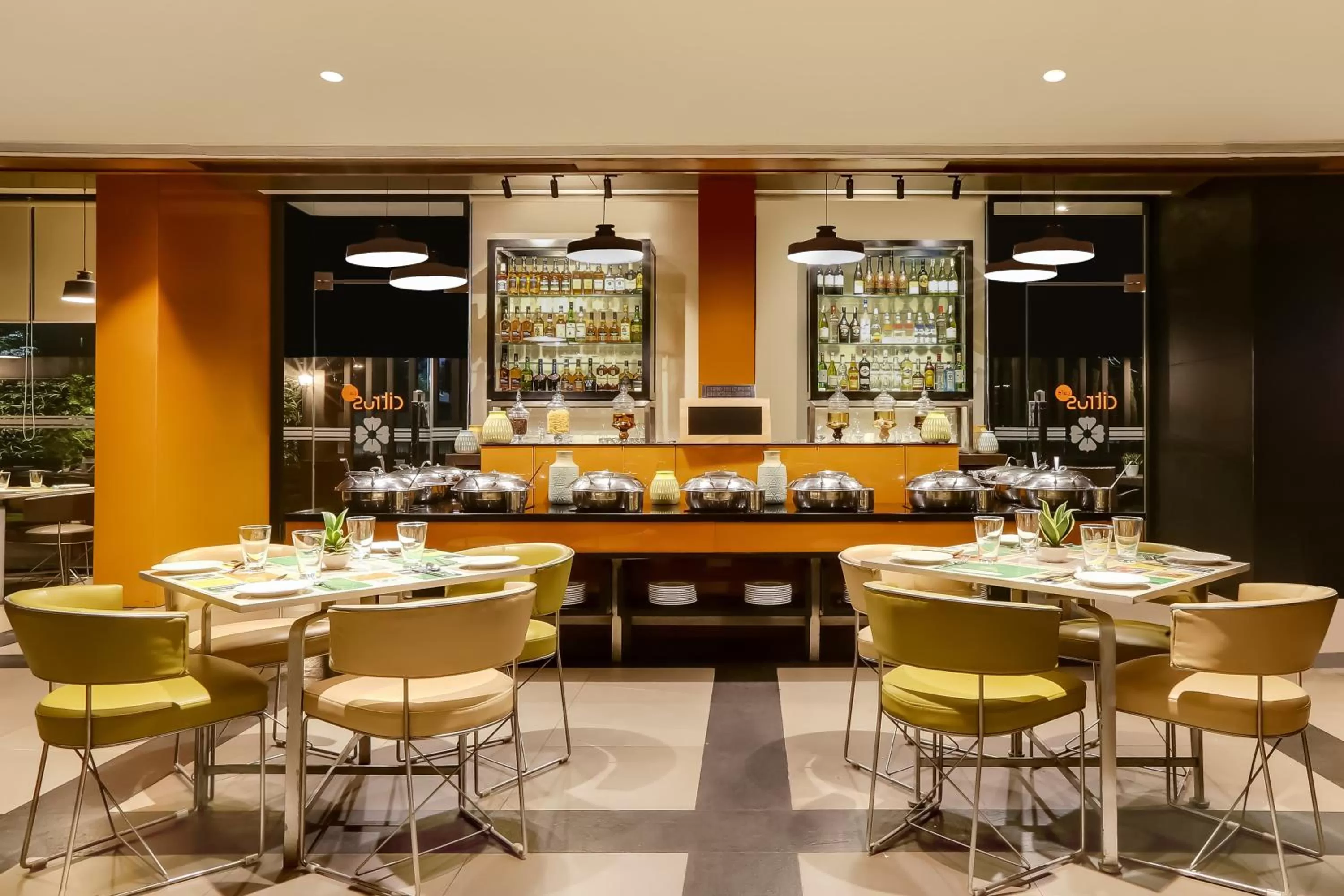 Restaurant/places to eat in Lemon Tree Hotel Viman Nagar Pune