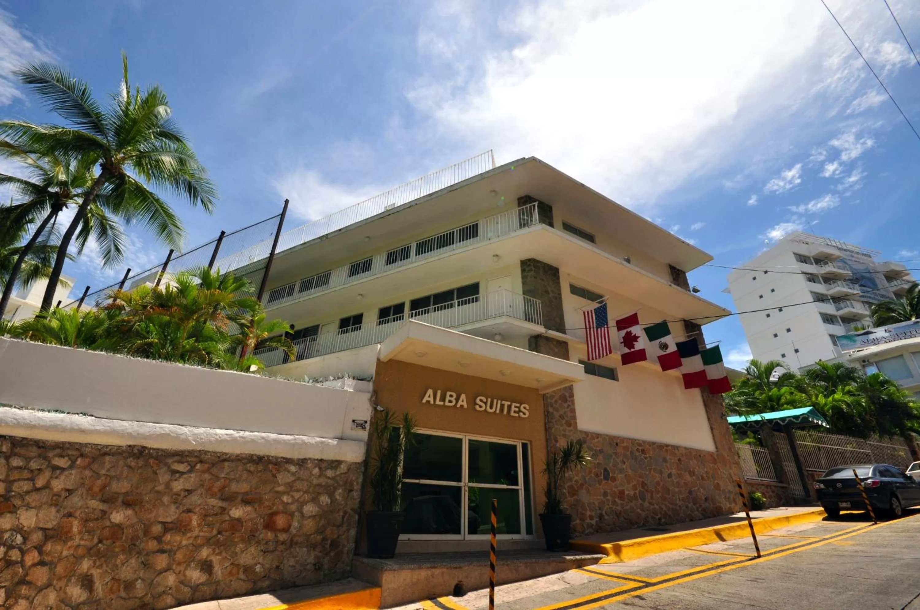 Facade/entrance in Alba Suites Acapulco
