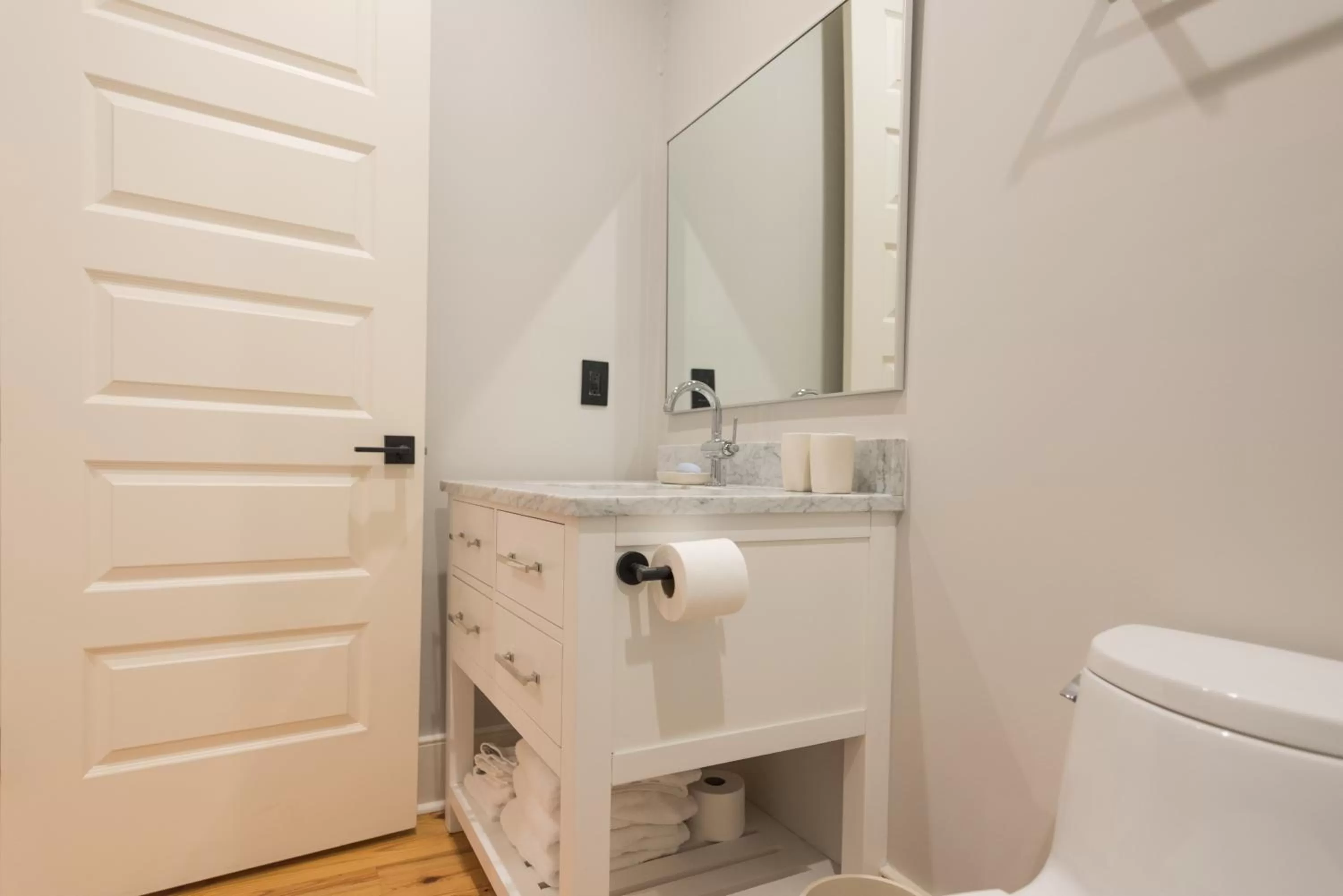 Toilet in The Quarters on King