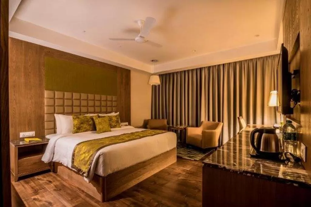 Bedroom, Bed in Lemon Tree Hotel Siliguri