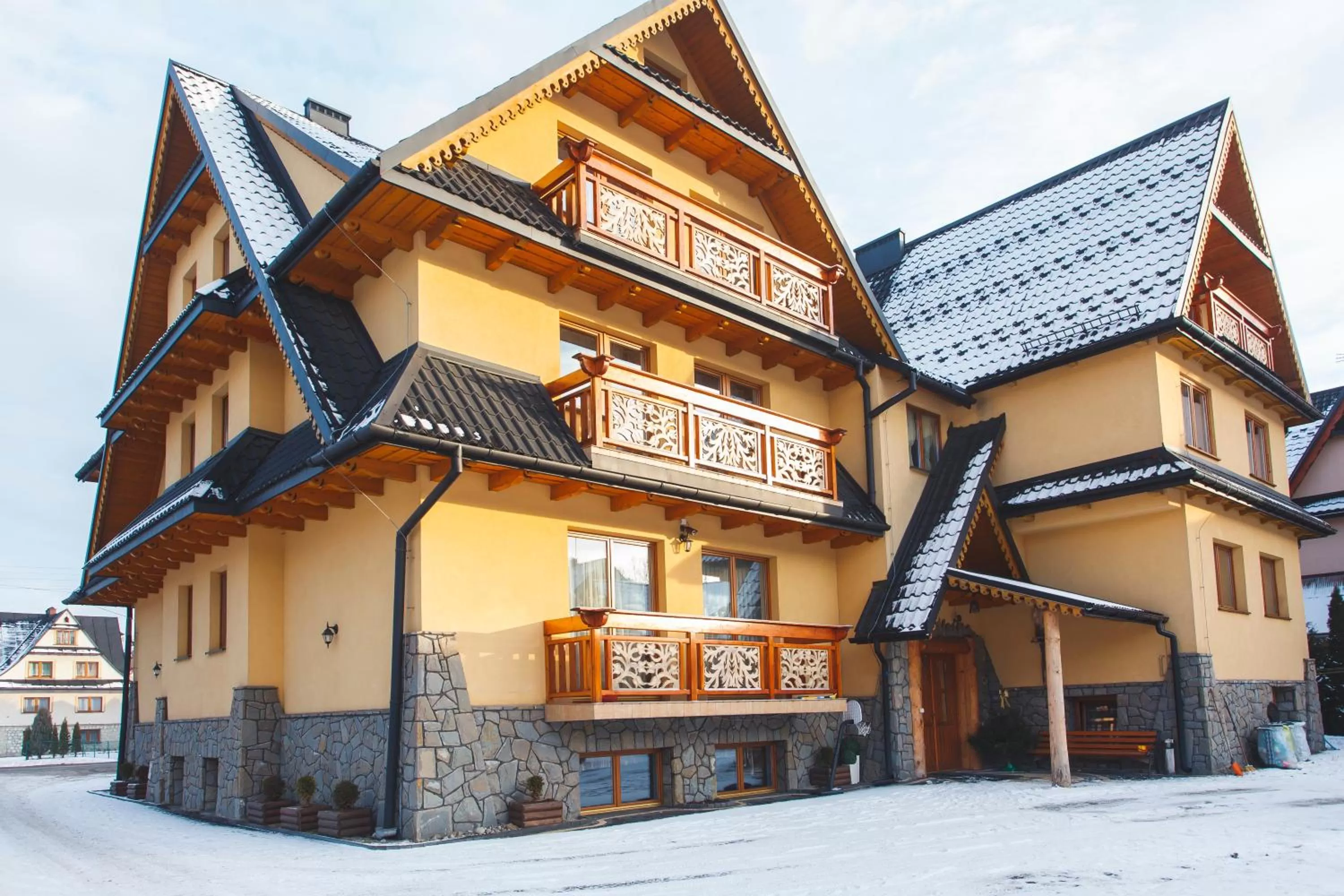 Property building in Chata u Bronka