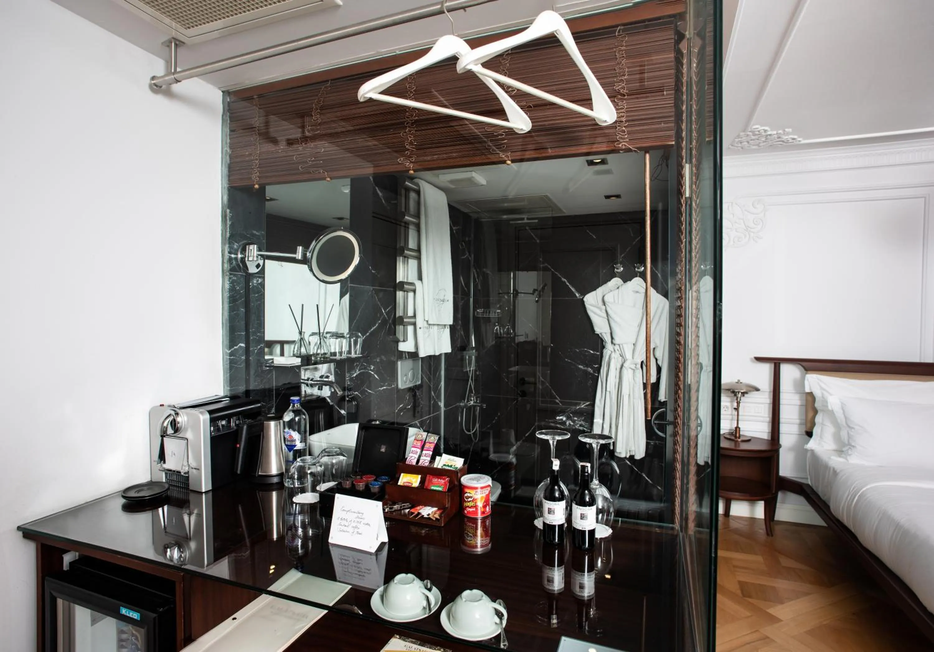 Coffee/tea facilities, Bed in Georges Hotel Galata