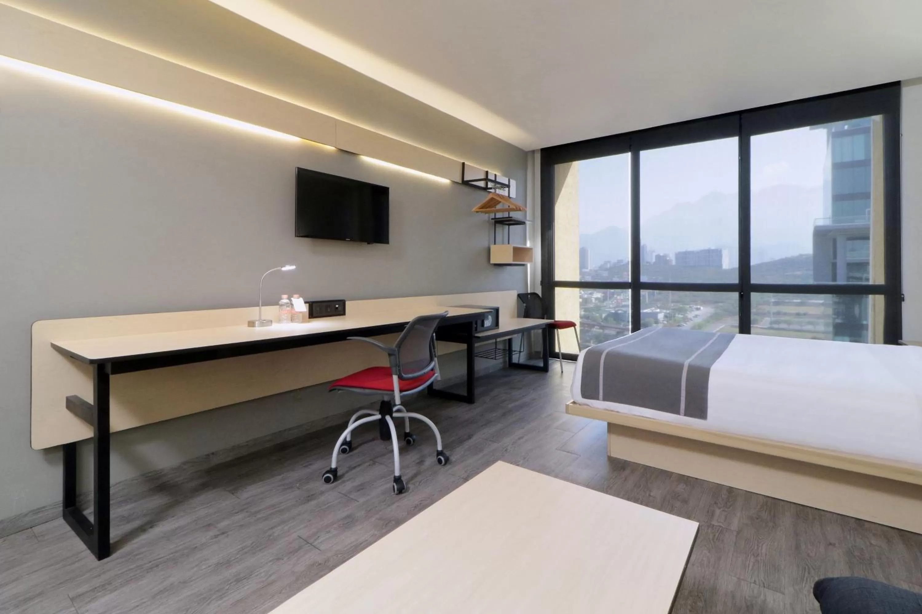 Photo of the whole room, Bed in City Express Plus by Marriott Monterrey Galerías