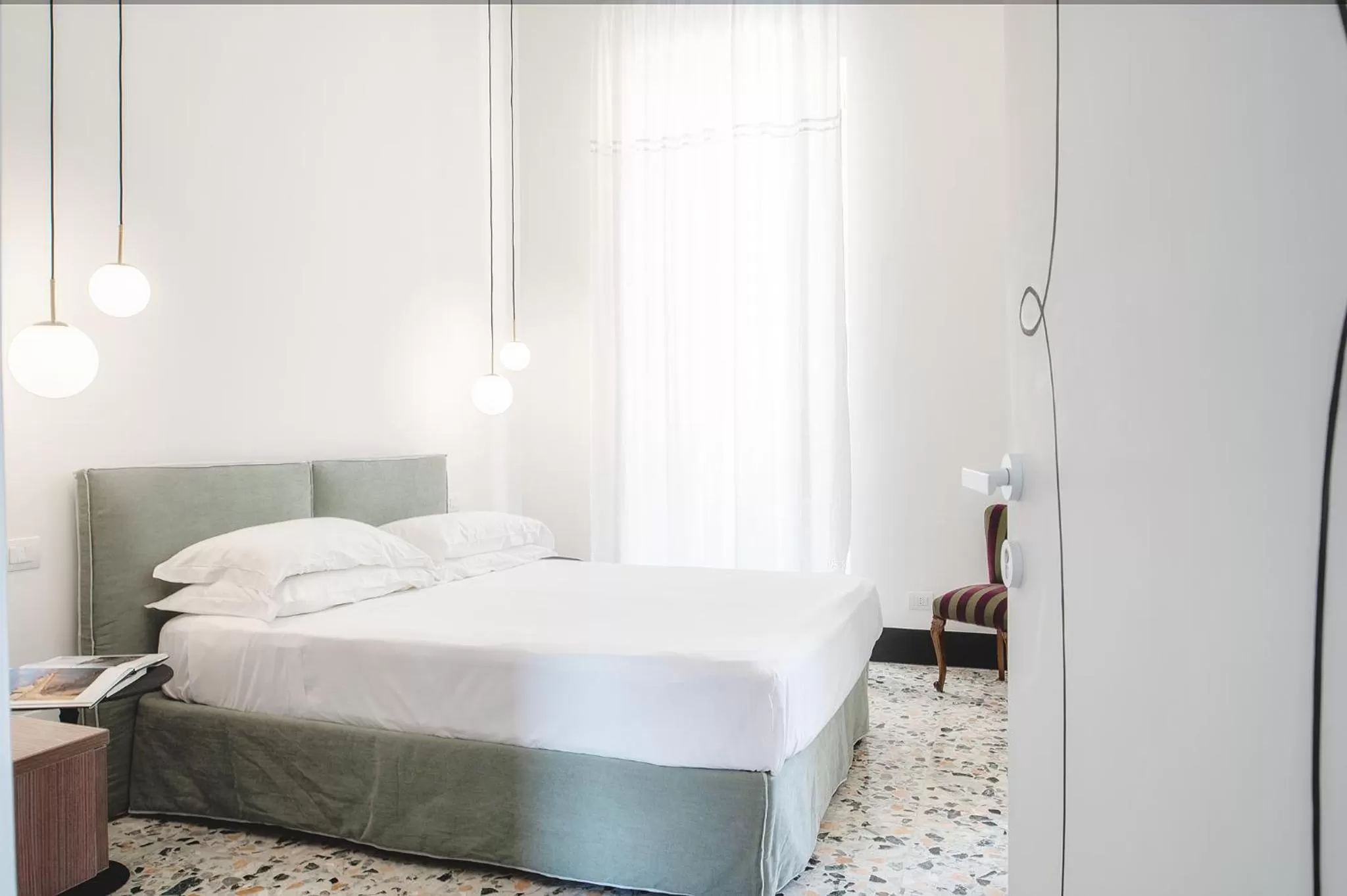 Bed in Ortigia's gate