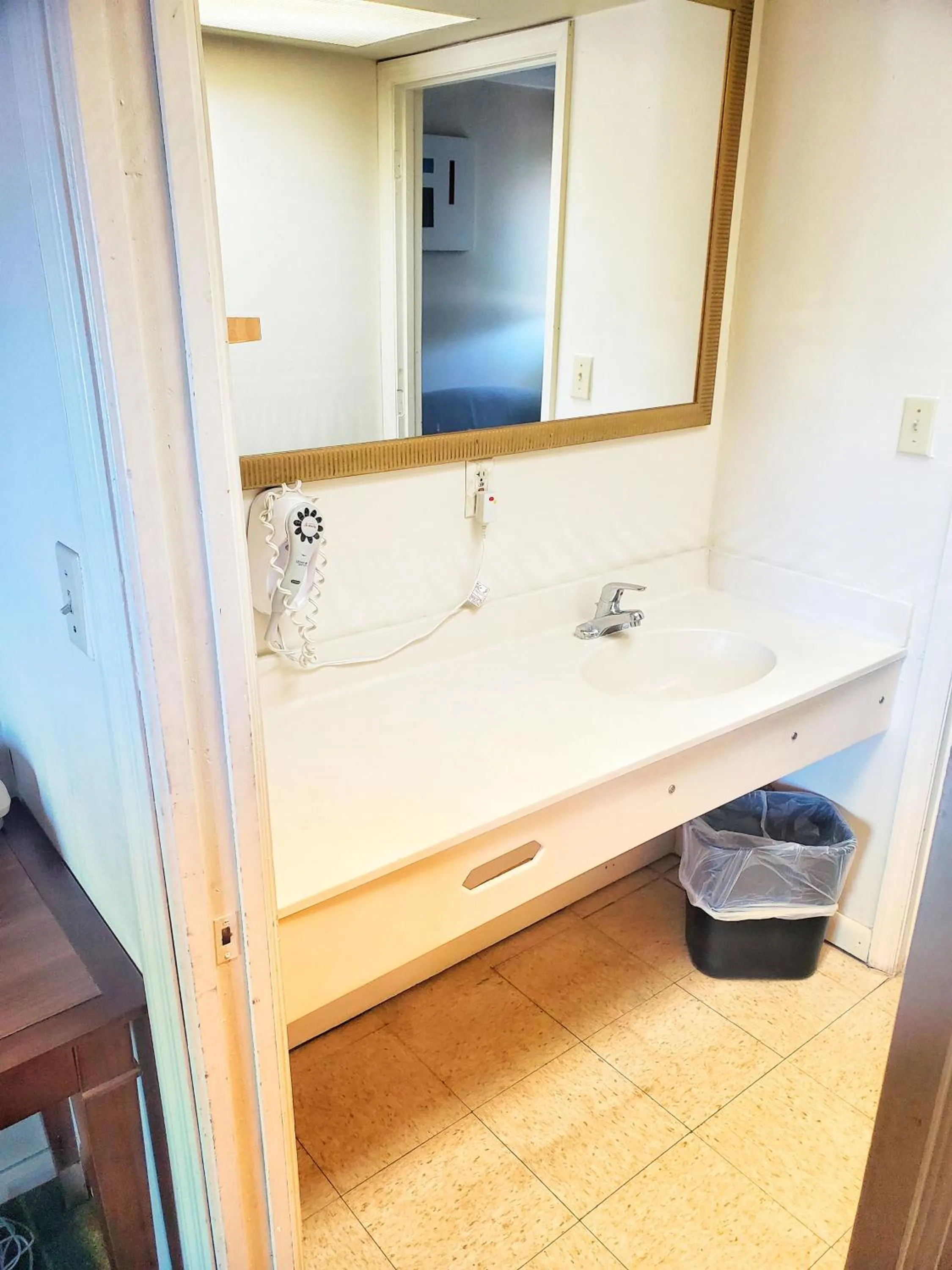 Bathroom in The Port Hotel and Marina