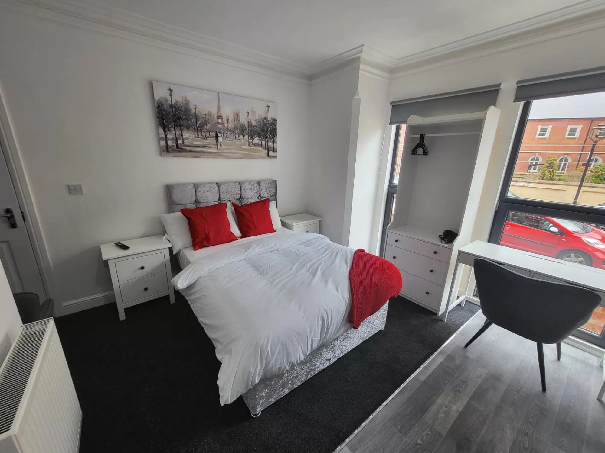 Bed in The Fishpond - Premier Nottingham Studios