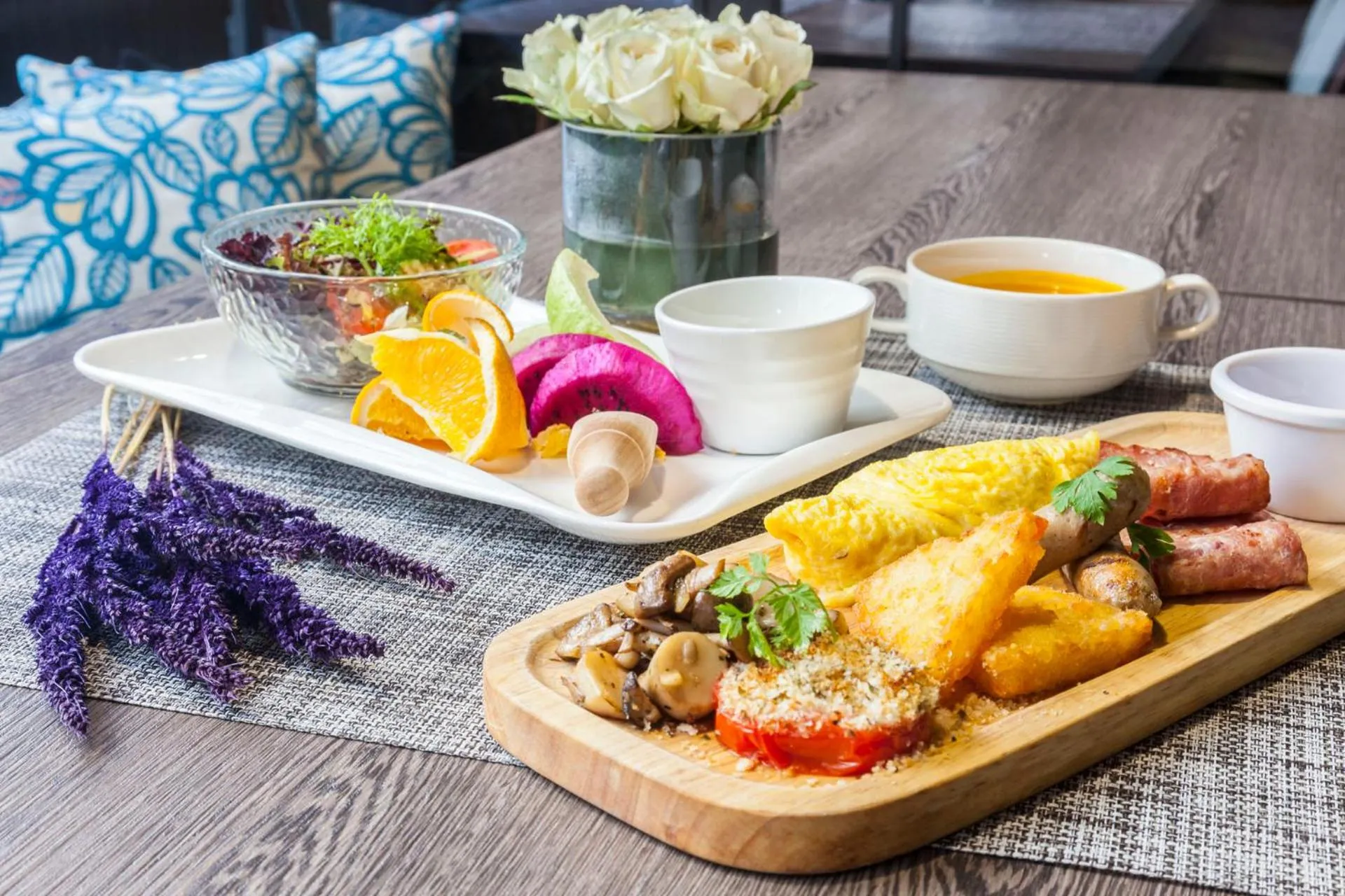 Restaurant/places to eat in Changyu Hotel