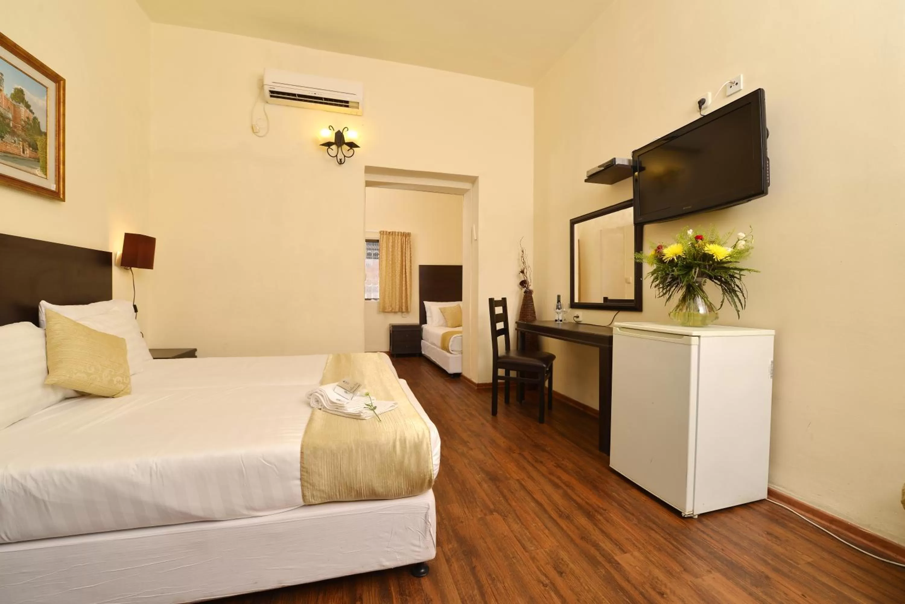 Quadruple Room in A Little House In Rechavia