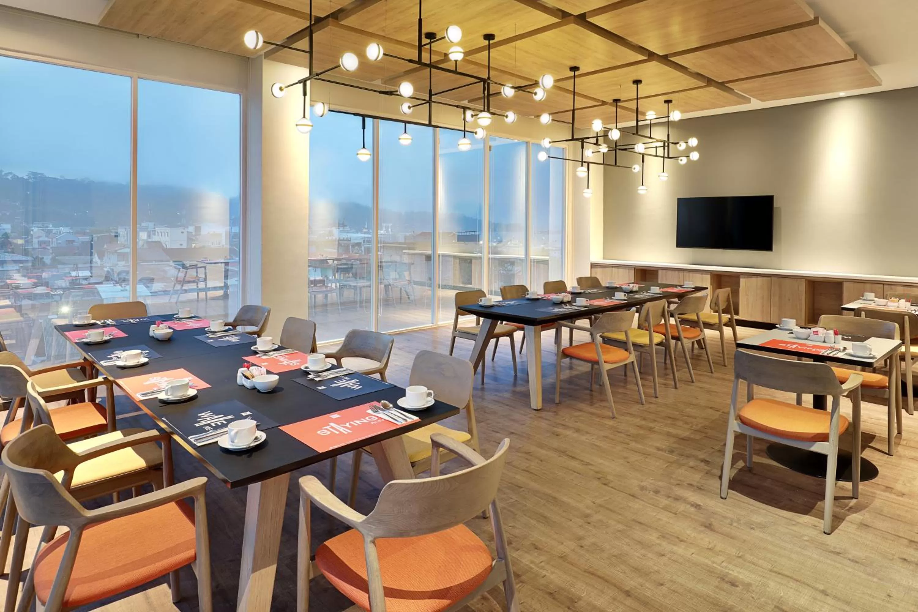 Restaurant/places to eat in Ibis Samarinda