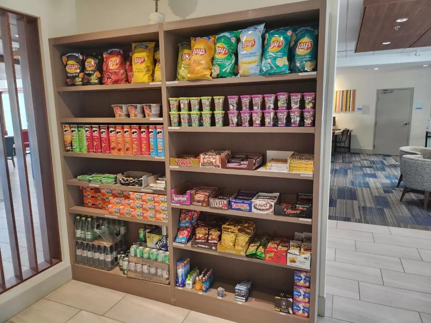 Lobby or reception in Holiday Inn Express & Suites Terrace by IHG