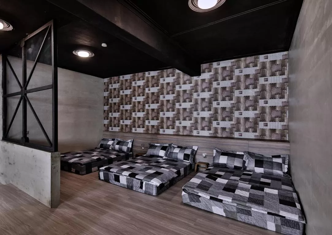 Full House of Happiness B&B