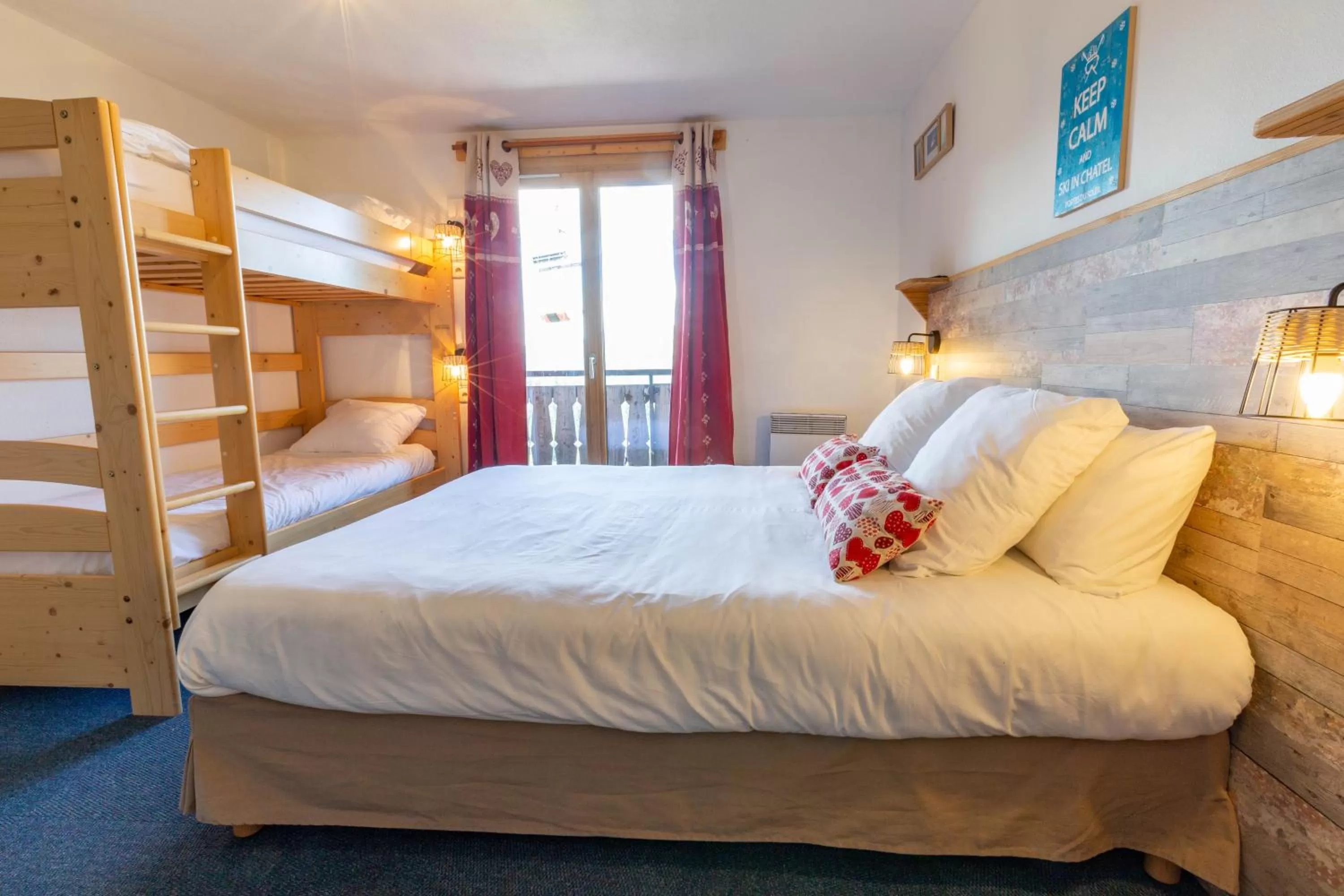 Bedroom in L'Escale (accès en télécabine)