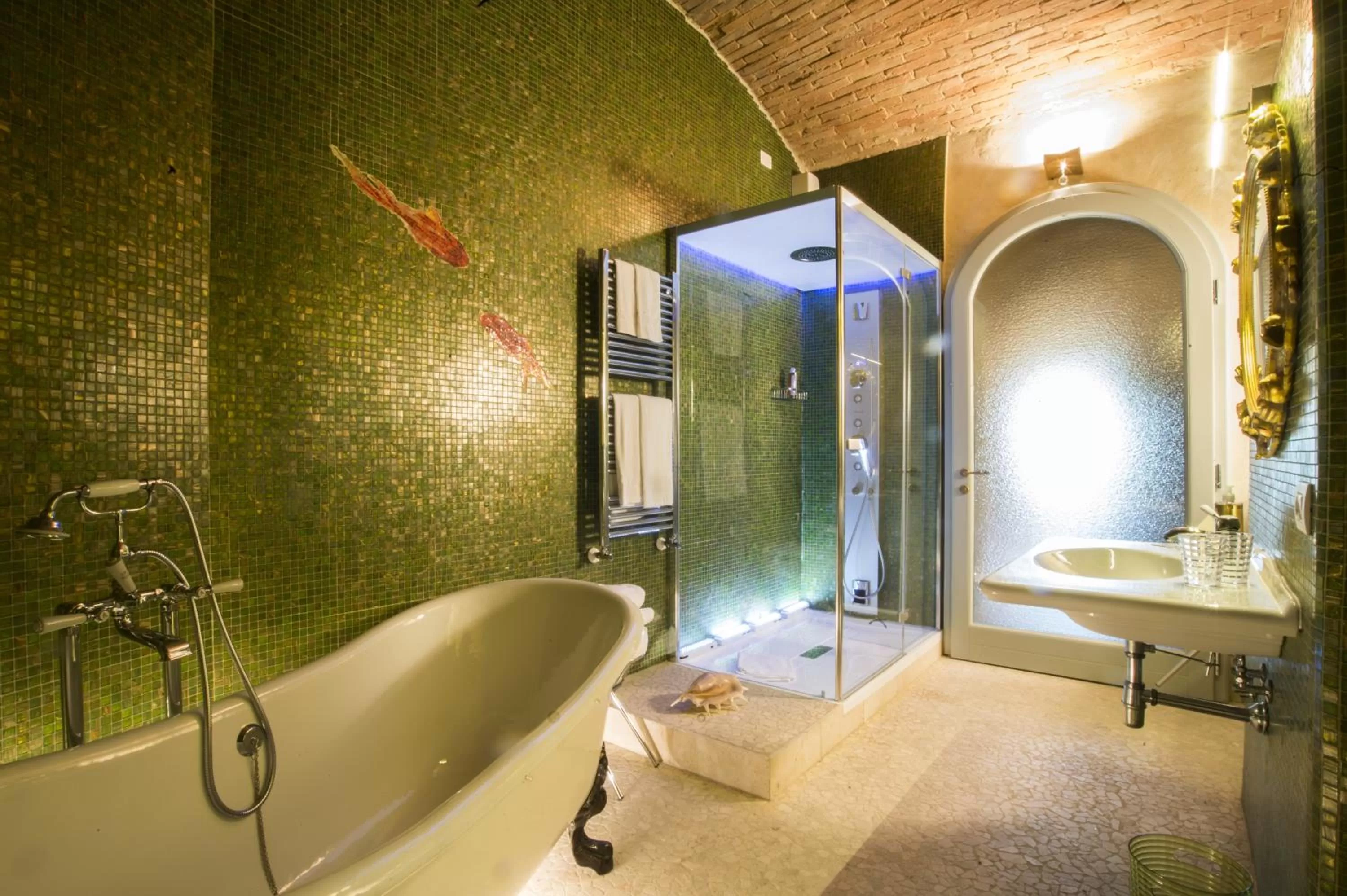 Bathroom in Palazzo Pacini