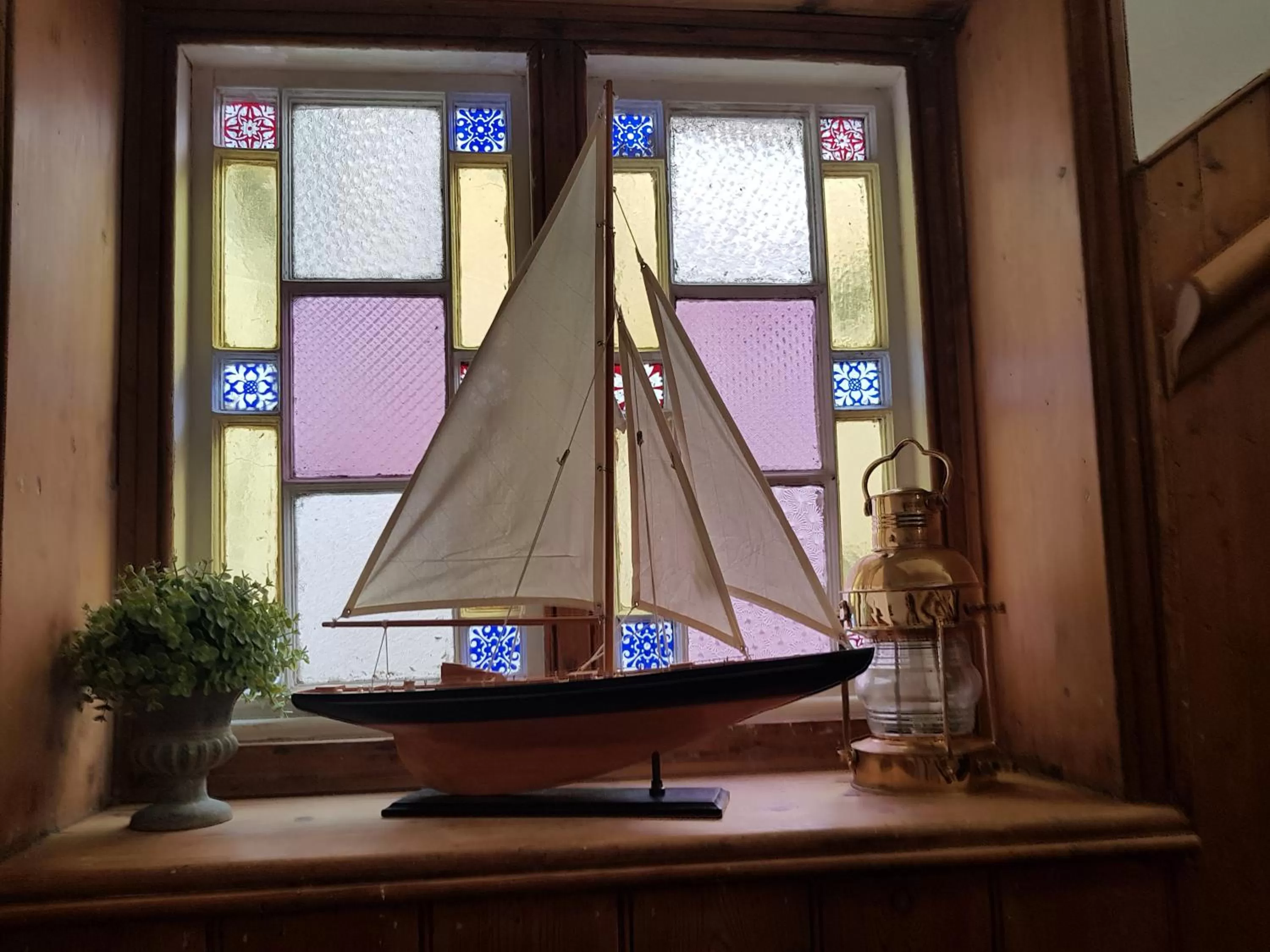 Decorative detail in Waterfront Hotel