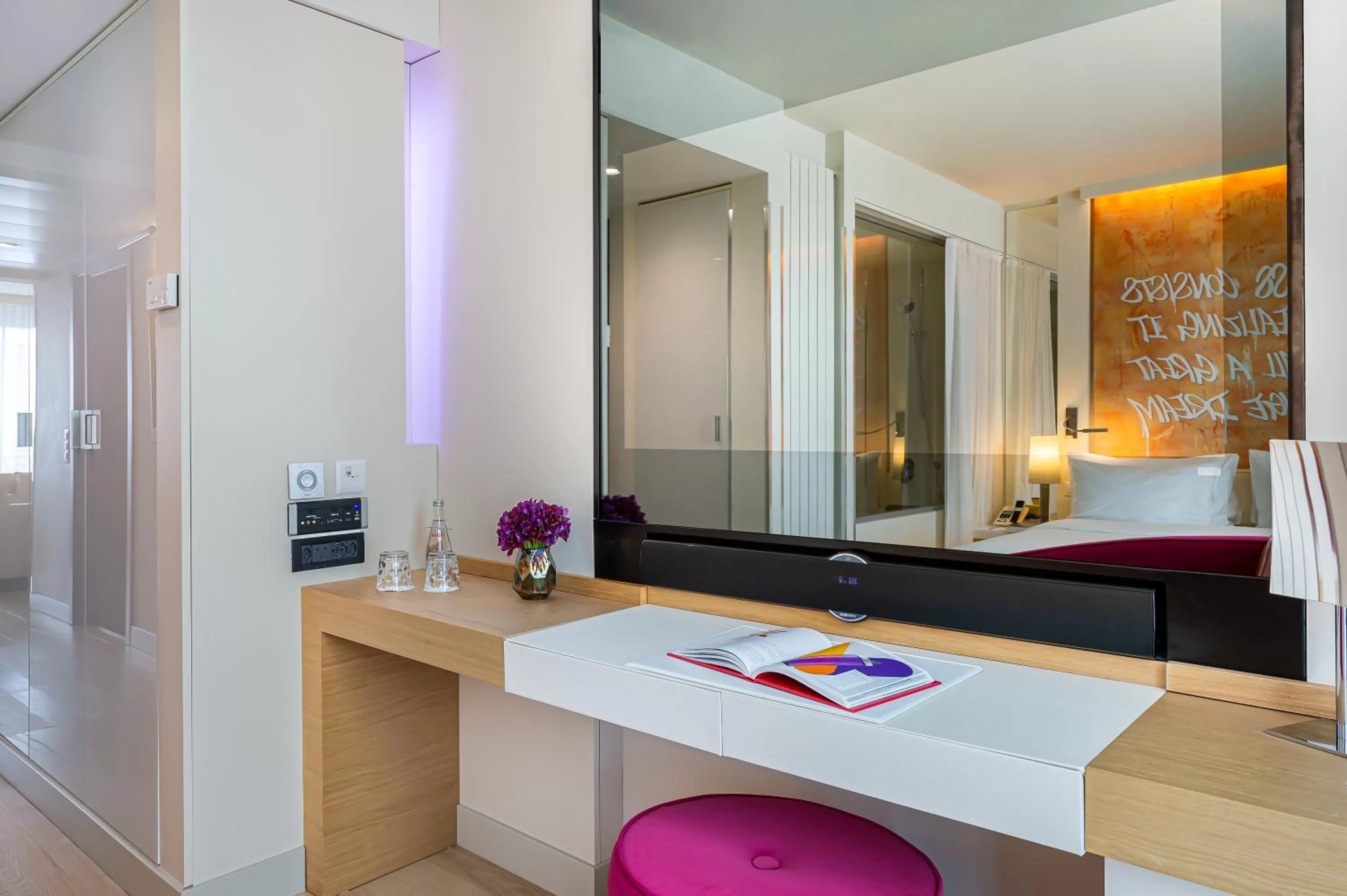 TV and multimedia in N’vY Manotel