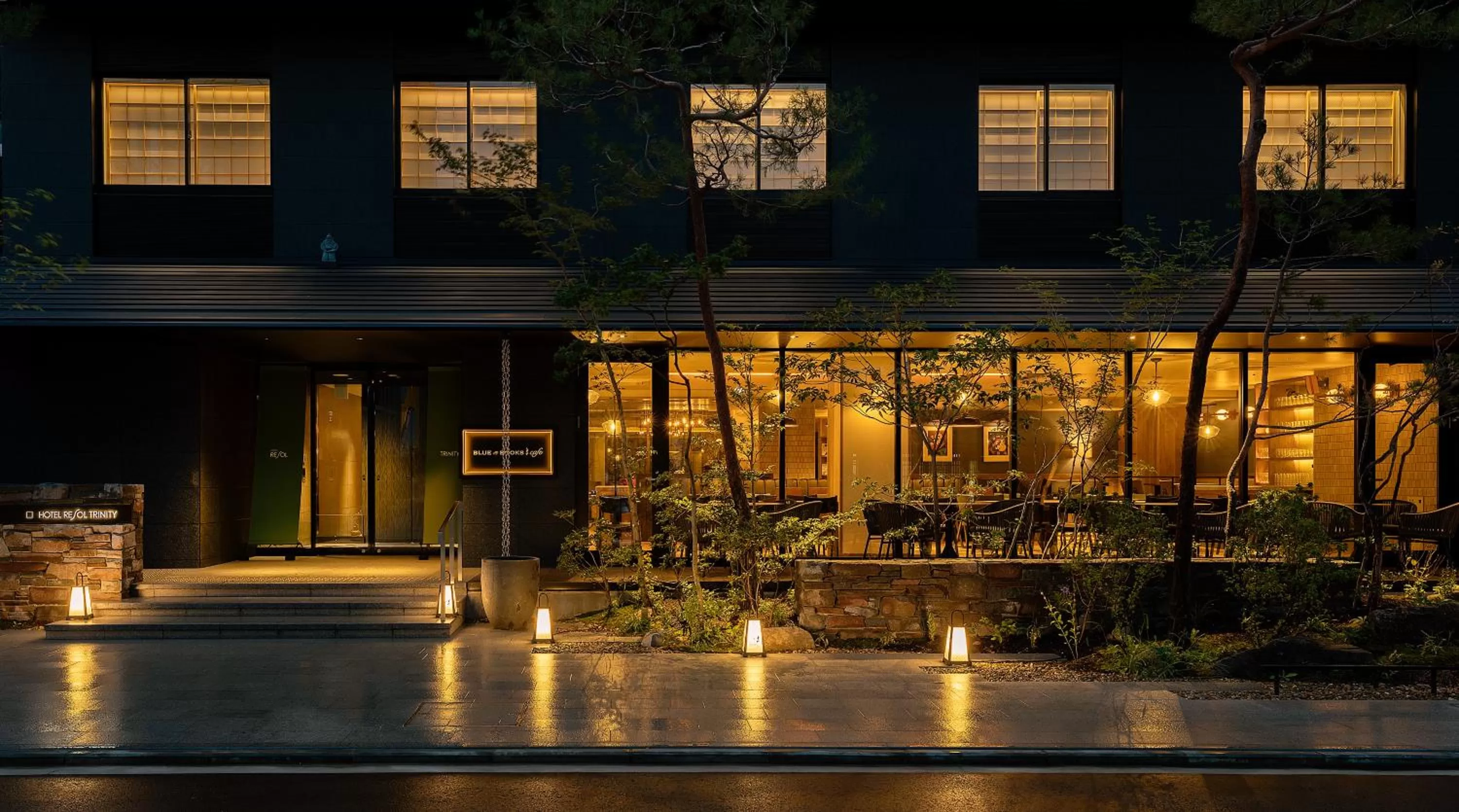 Facade/entrance in Hotel Resol Trinity Kyoto