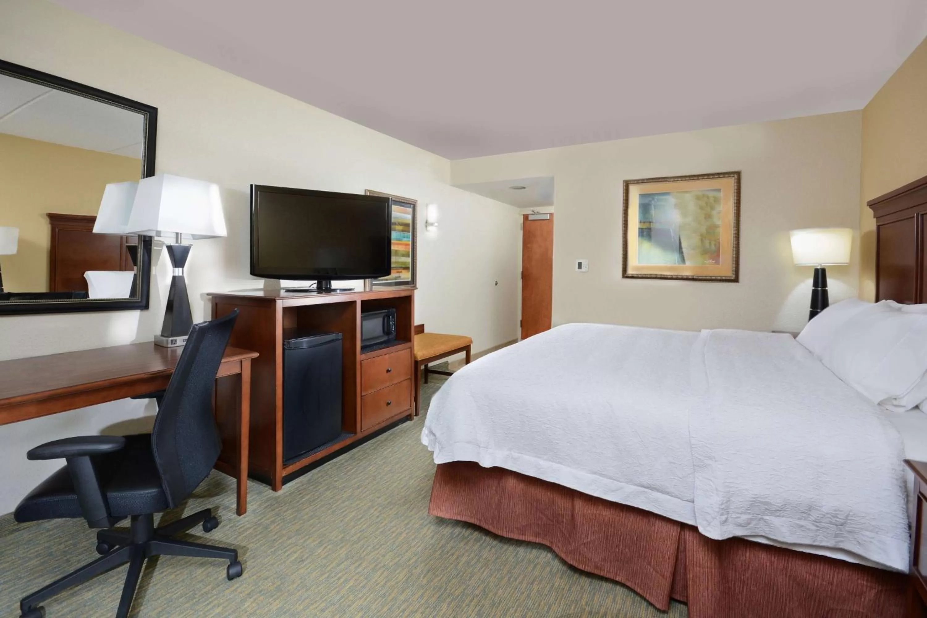 Bed in Hampton Inn Raleigh/Durham Airport