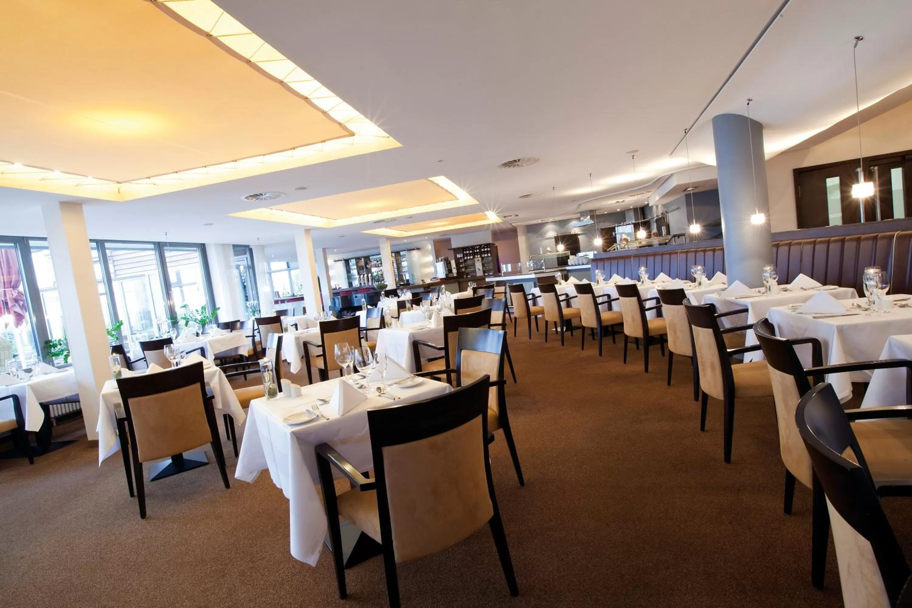 Restaurant/places to eat in ambassador hotel & spa