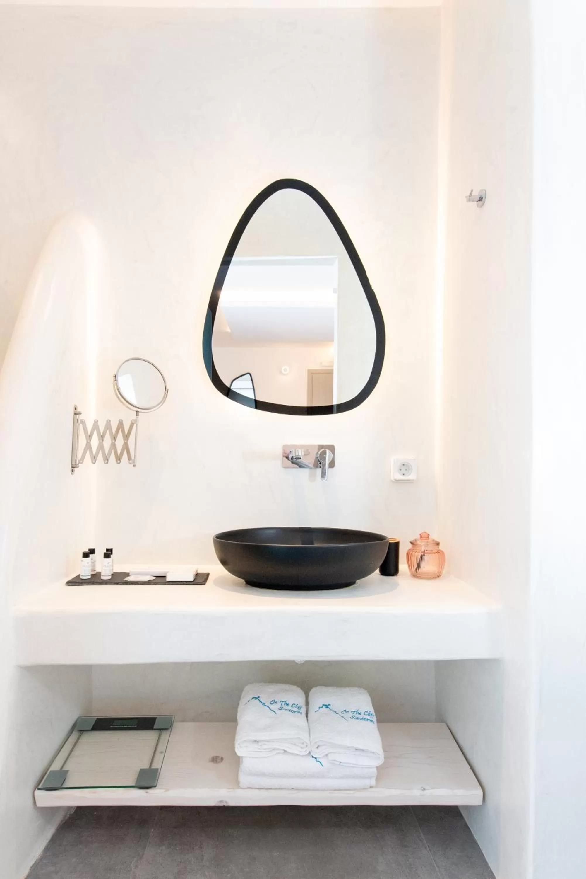 Caldera Cliff Illusion