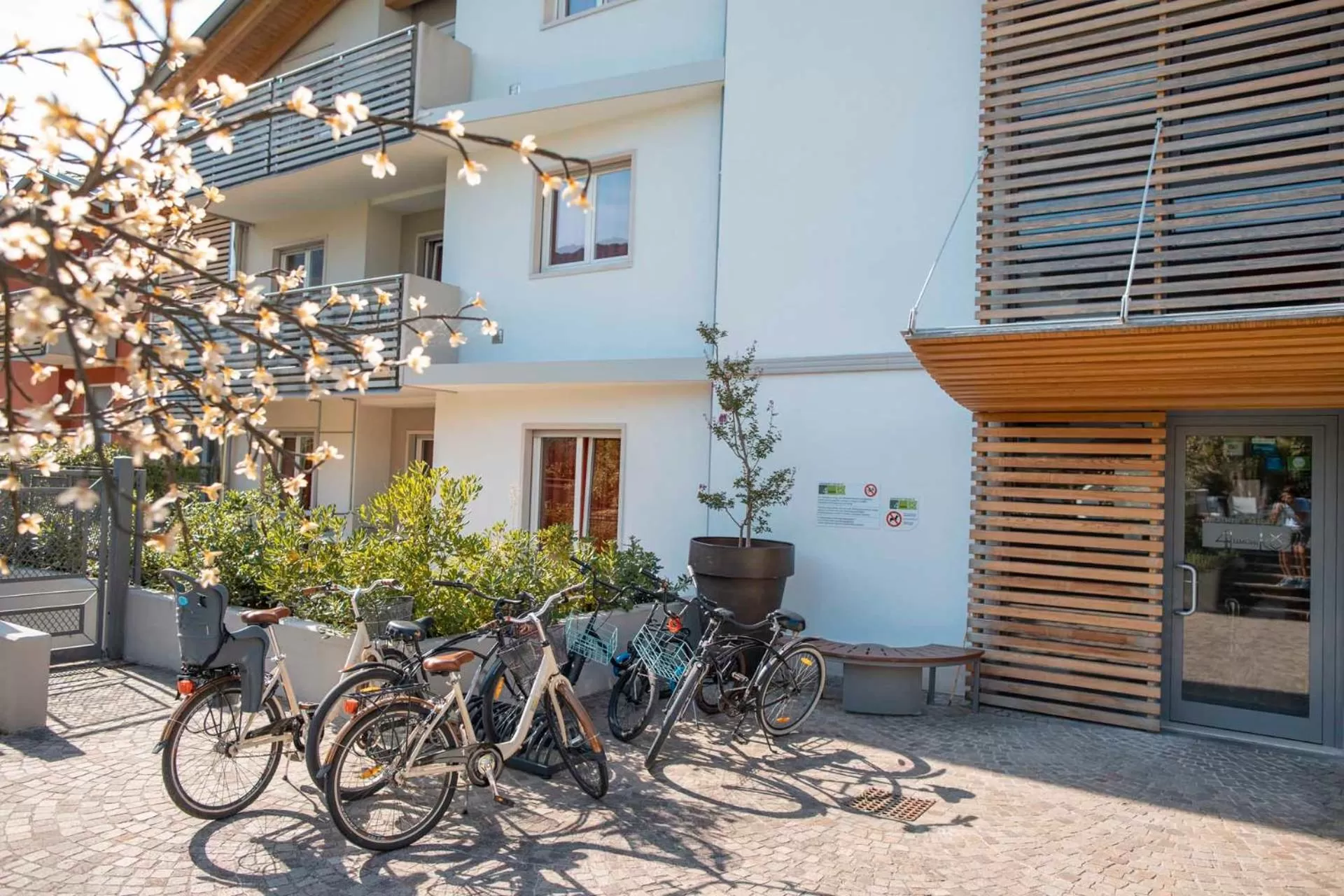 Property building in 4 Limoni Apartment Resort