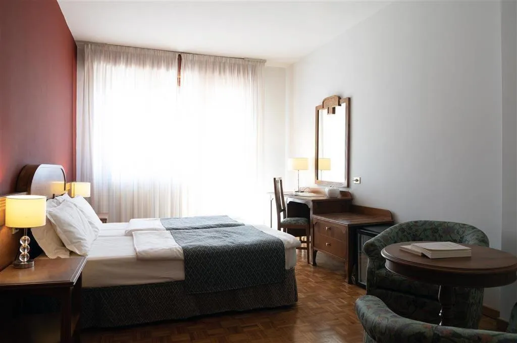 Bedroom, Bed in Hotel Du Lac - Relax Attitude Hotel