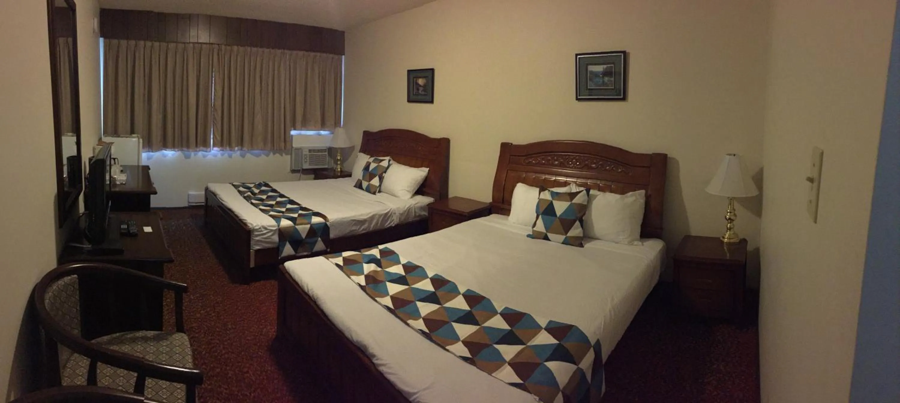 Bed in Spring Villa Hotel