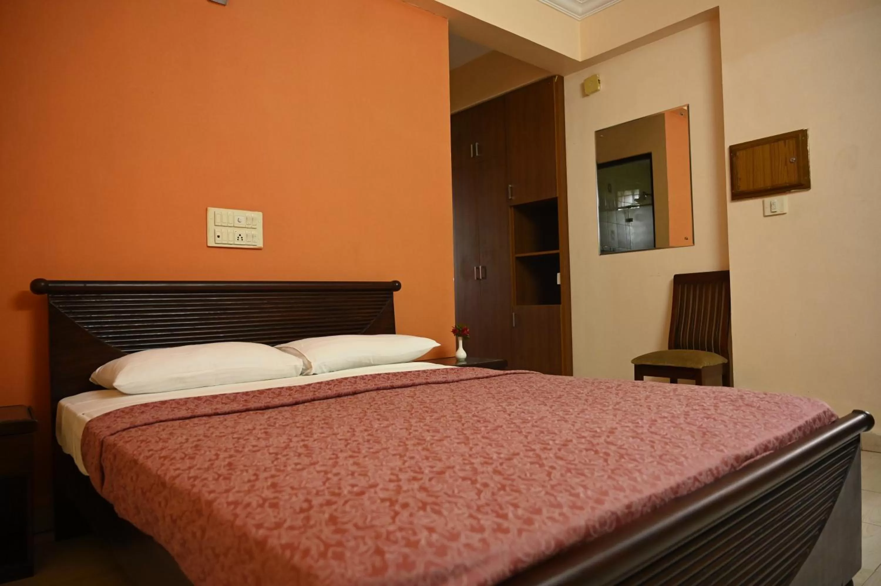 Bed in Hotel Siesta De Goa